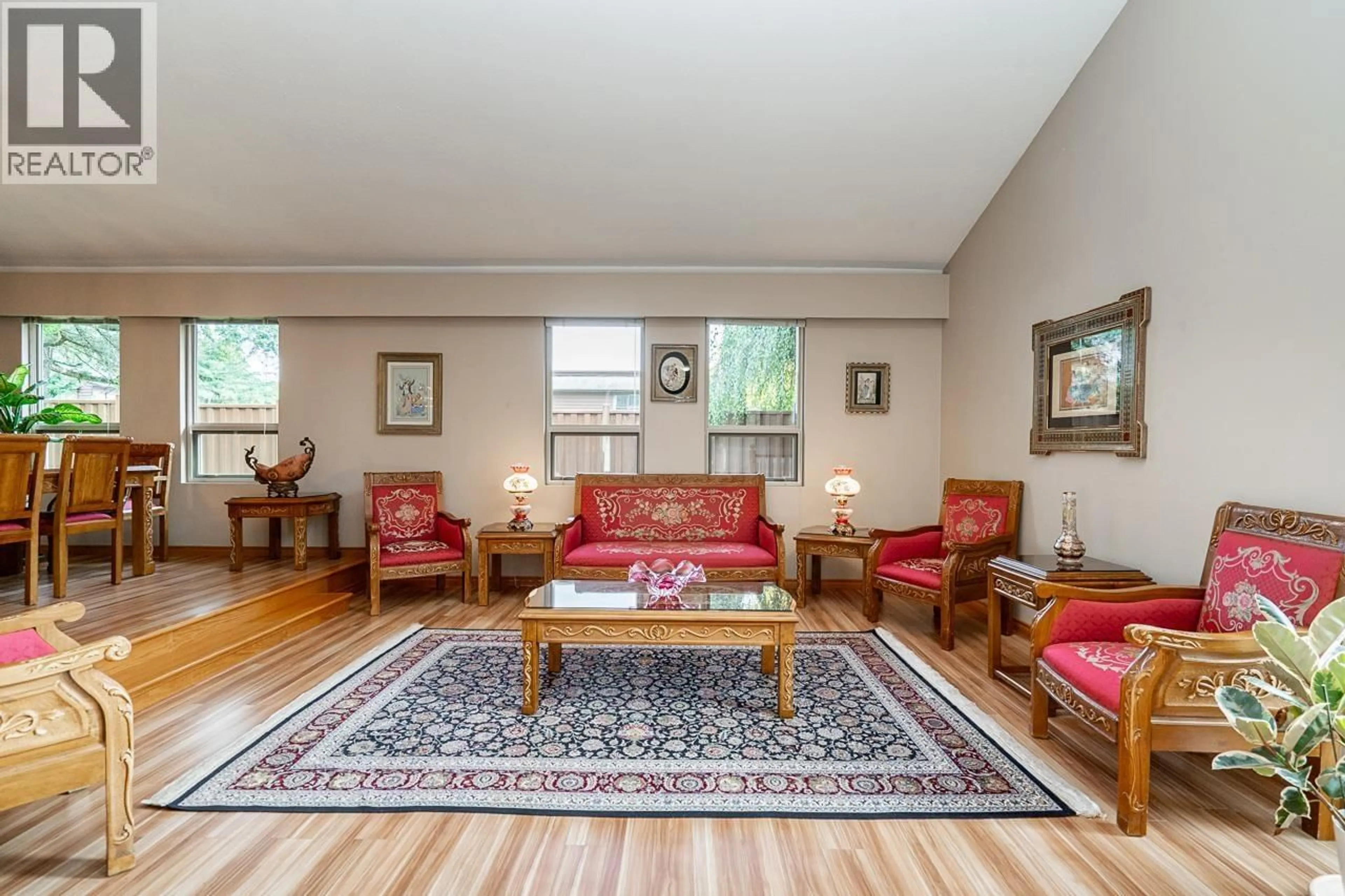Living room with furniture, unknown for 1623 SUFFOLK AVENUE, Port Coquitlam British Columbia V3B1H1
