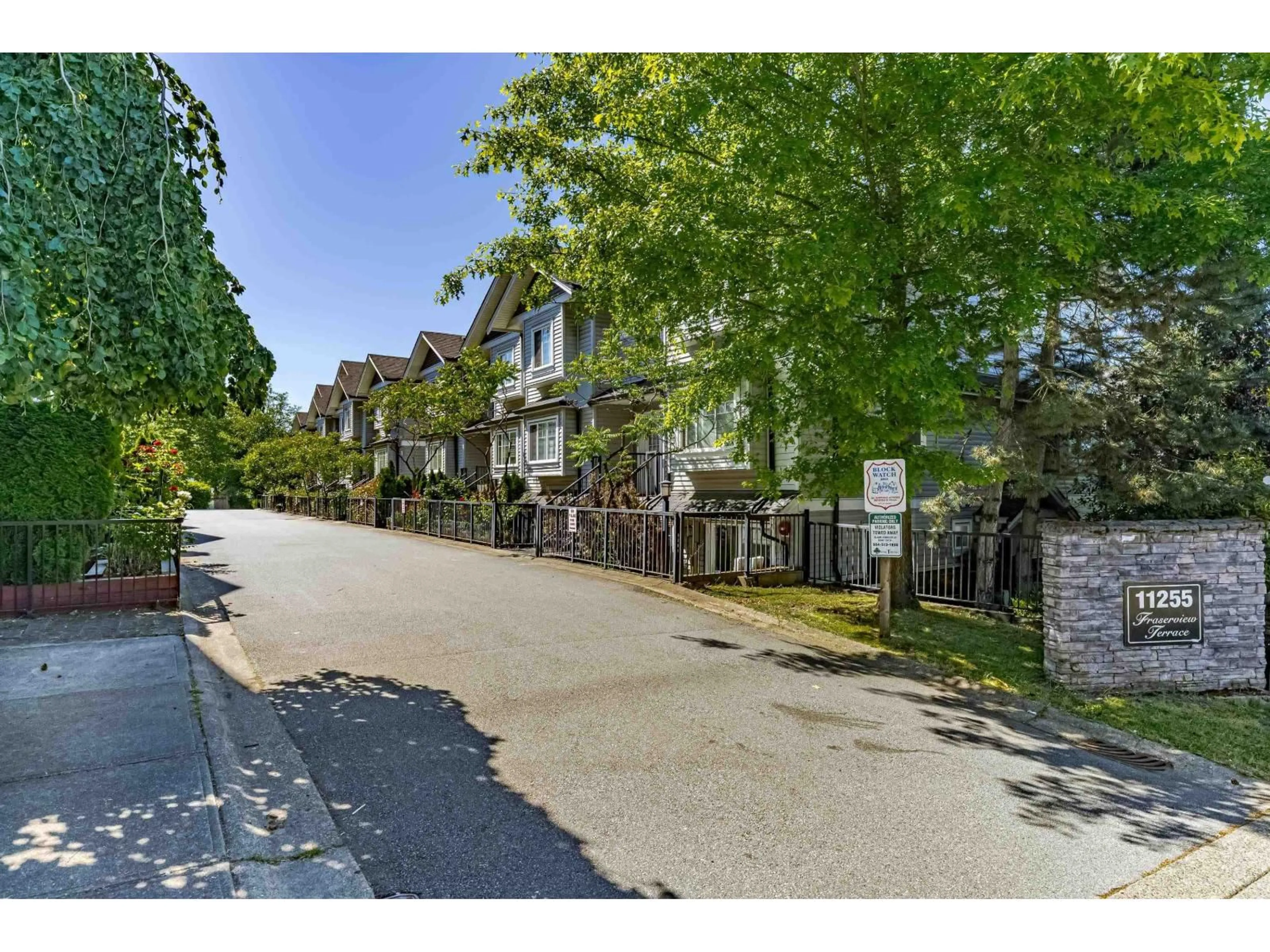 A pic from outside/outdoor area/front of a property/back of a property/a pic from drone, street for 31 - 11255 132, Surrey British Columbia V3R4R3