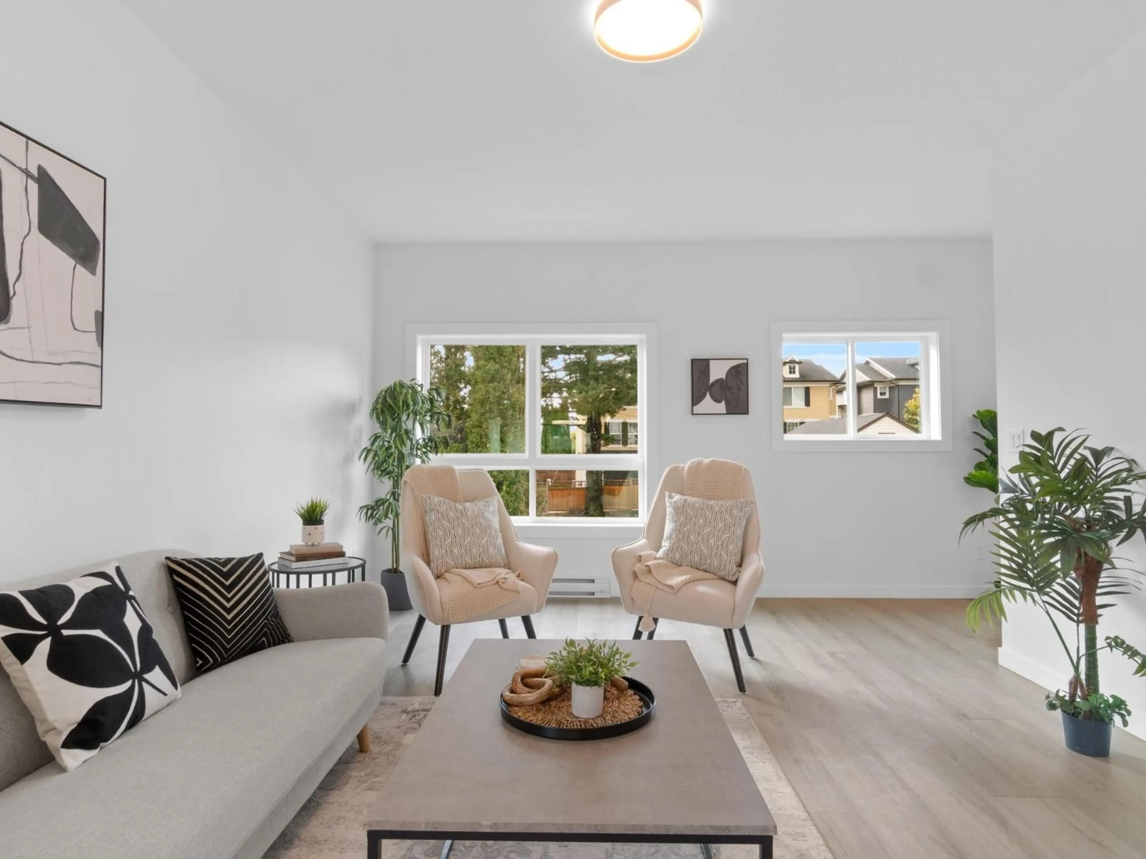 Living room with furniture, wood/laminate floor for 6 - 1655 AGASSIZ ROSEDALE NO 9 HIGHWAY, Agassiz British Columbia V0M1A2