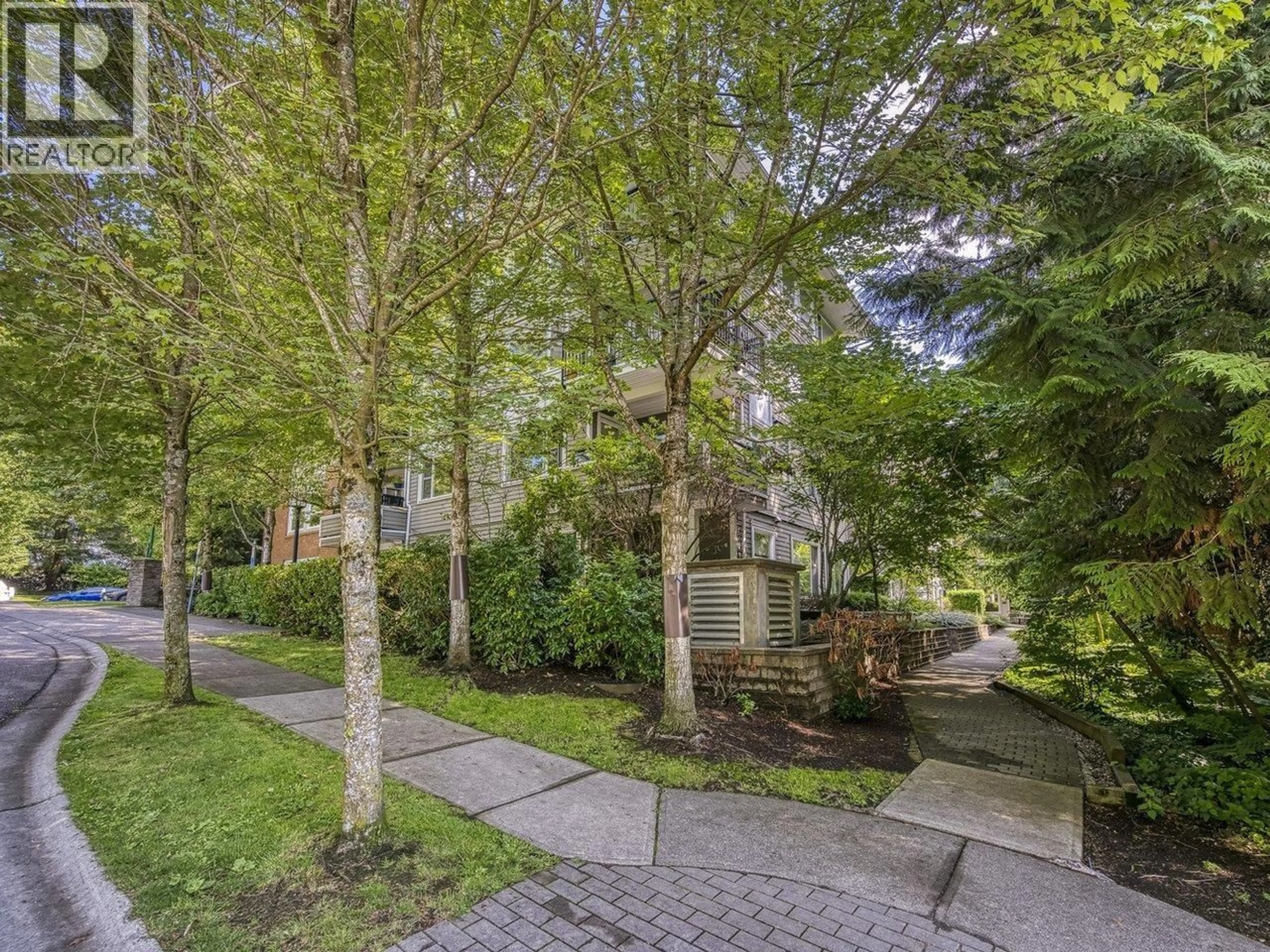 Patio, street for 410 - 6888 SOUTHPOINT DRIVE, Burnaby British Columbia V3N5E3