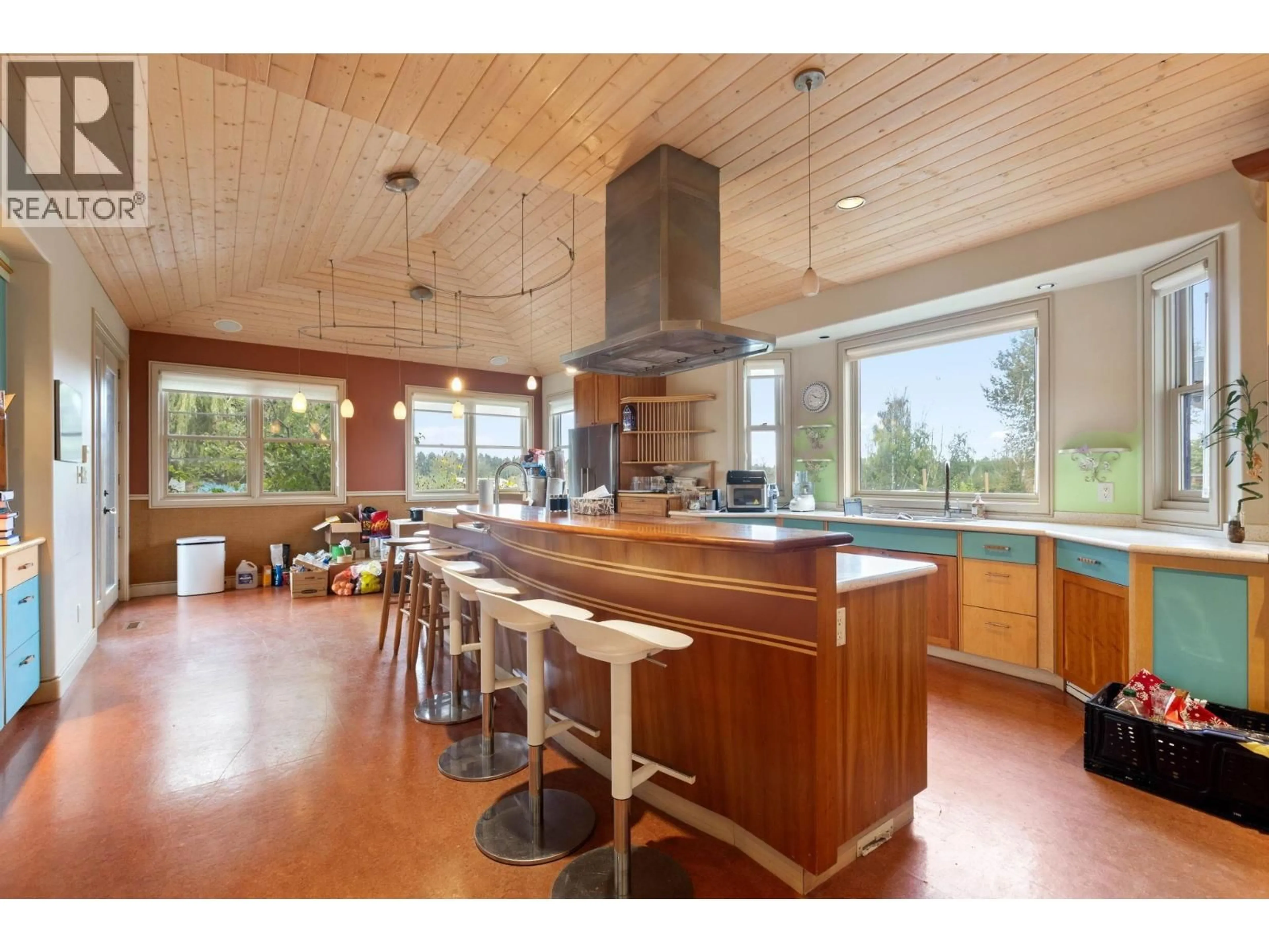 Open concept kitchen, wood/laminate floor for 11520 BLUNDELL ROAD, Richmond British Columbia V6Y1L3