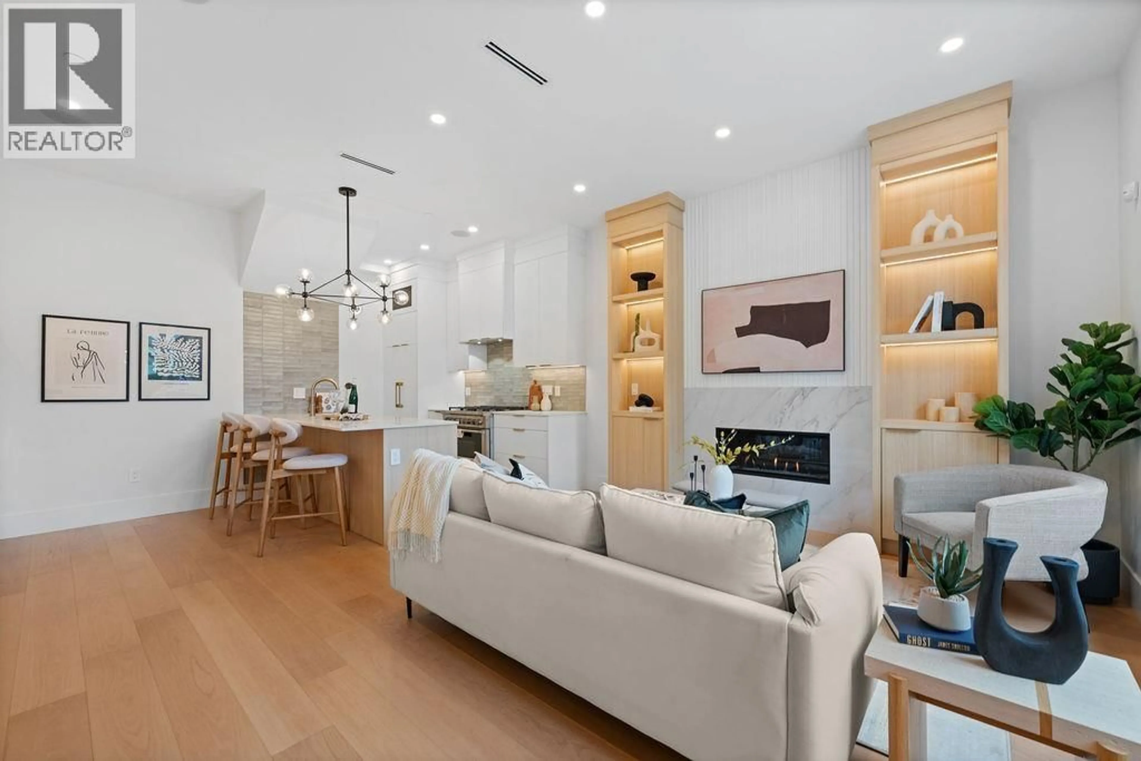 Unknown for 1 - 5883 SOPHIA STREET, Vancouver British Columbia V5W2W3