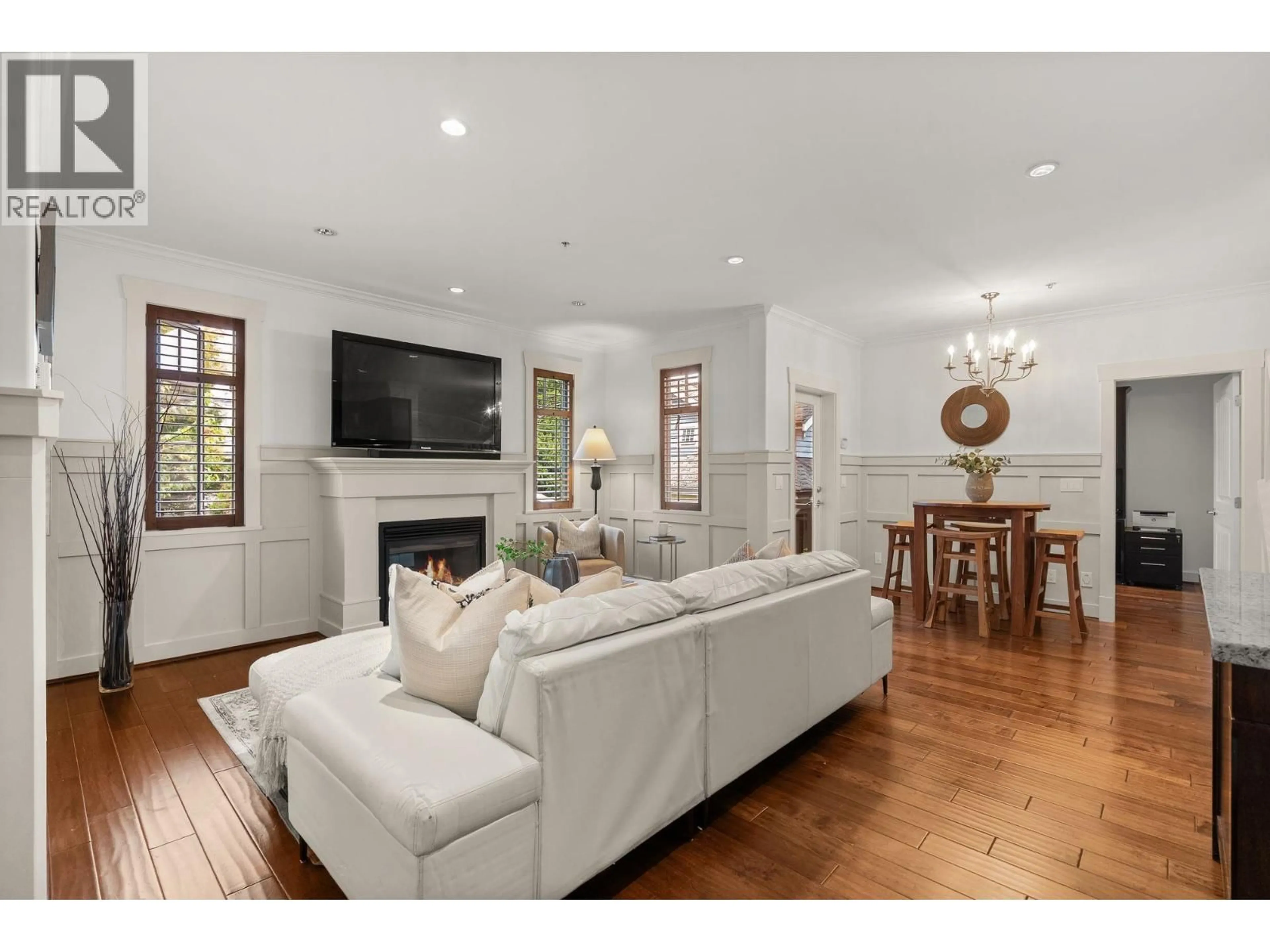 Living room with furniture, unknown for 1881 13TH AVENUE, Vancouver British Columbia V6J2H4