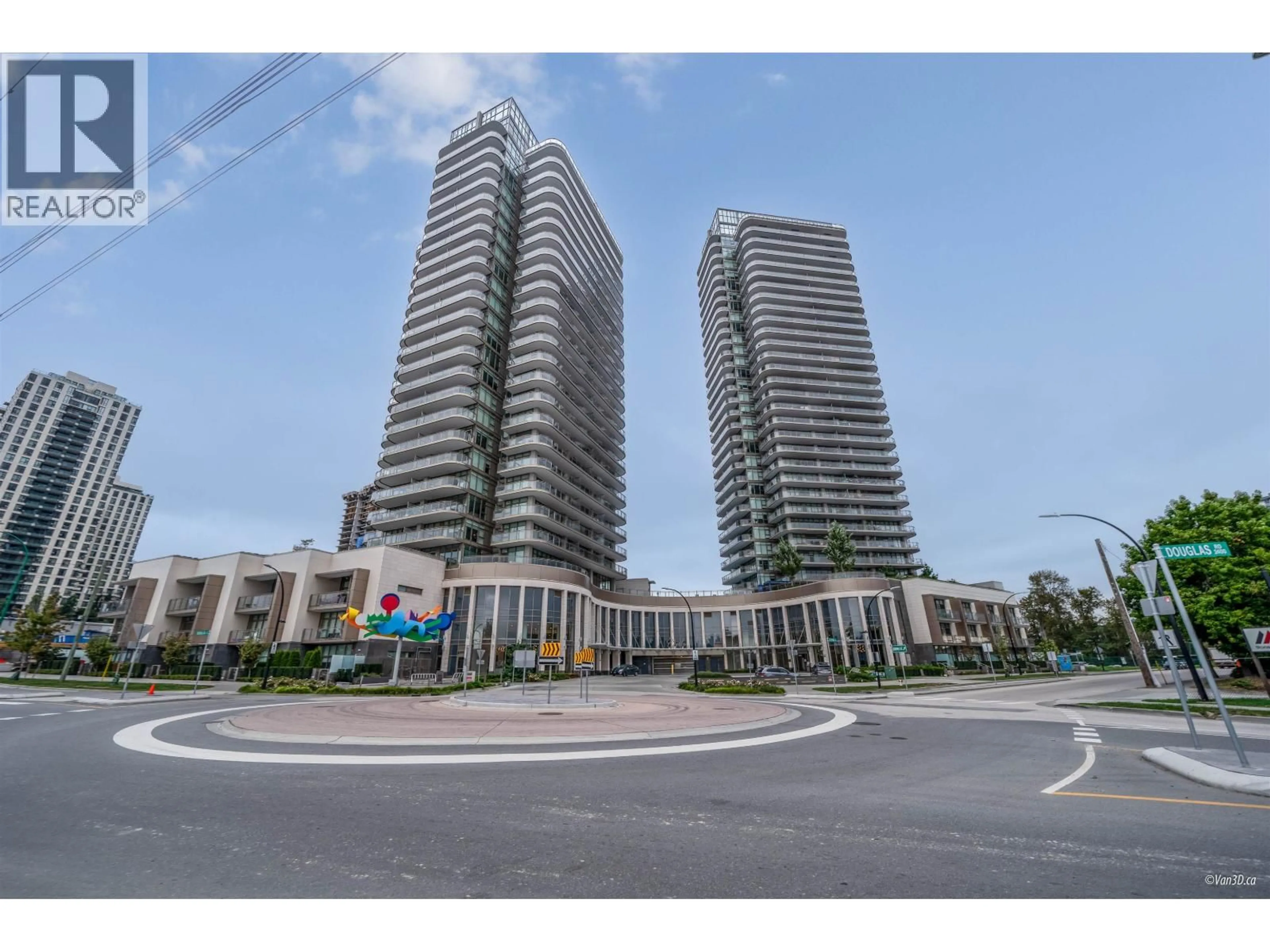 Indoor foyer for 2901 - 5333 GORING STREET, Burnaby British Columbia V5B3A2