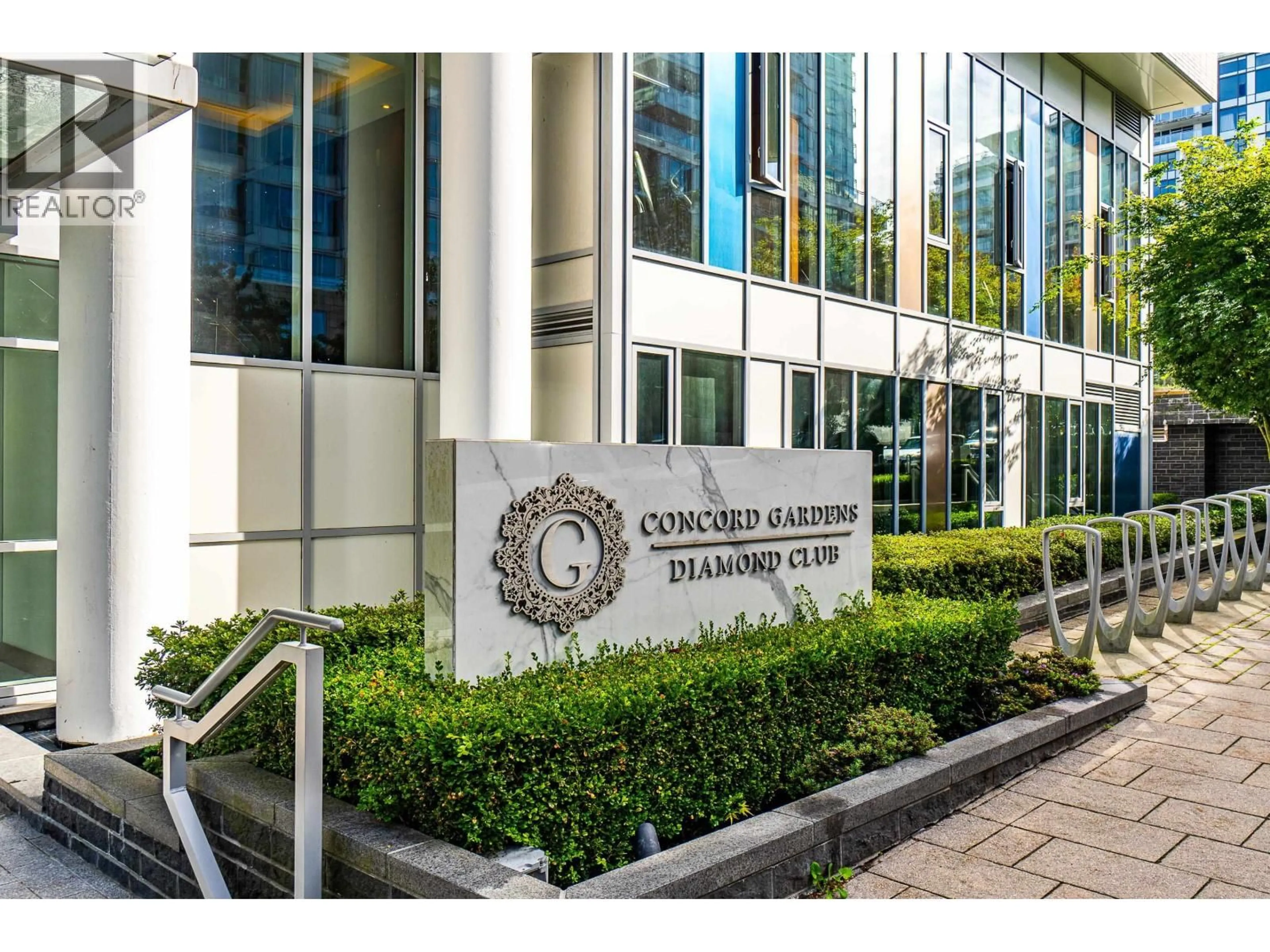 Indoor foyer for 902 - 8988 PATTERSON ROAD, Richmond British Columbia V6X0R2