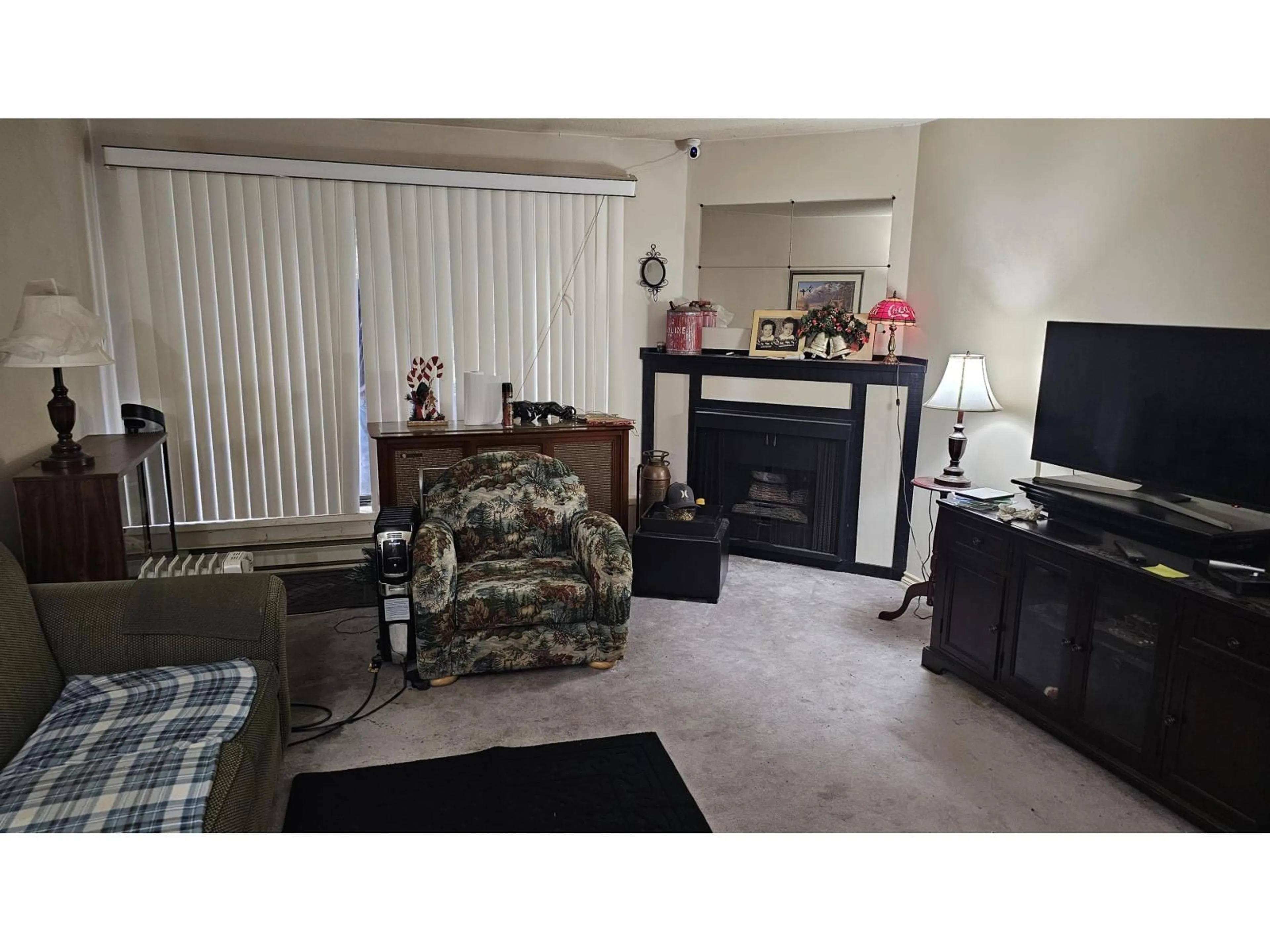 Living room with furniture, unknown for 117 - 13501 96, Surrey British Columbia V3V7L9
