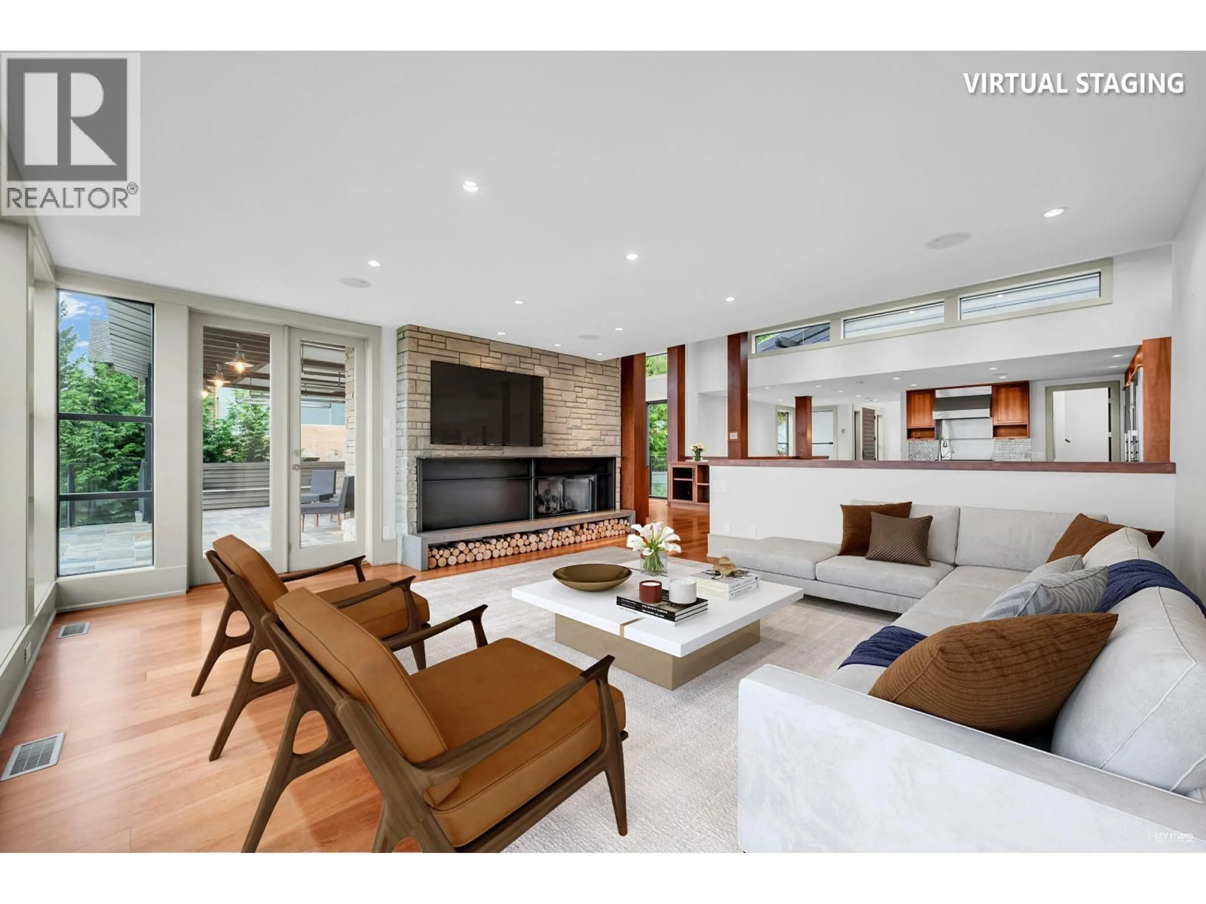 Living room with furniture, unknown for 3570 CREERY AVENUE, West Vancouver British Columbia V7V2M1