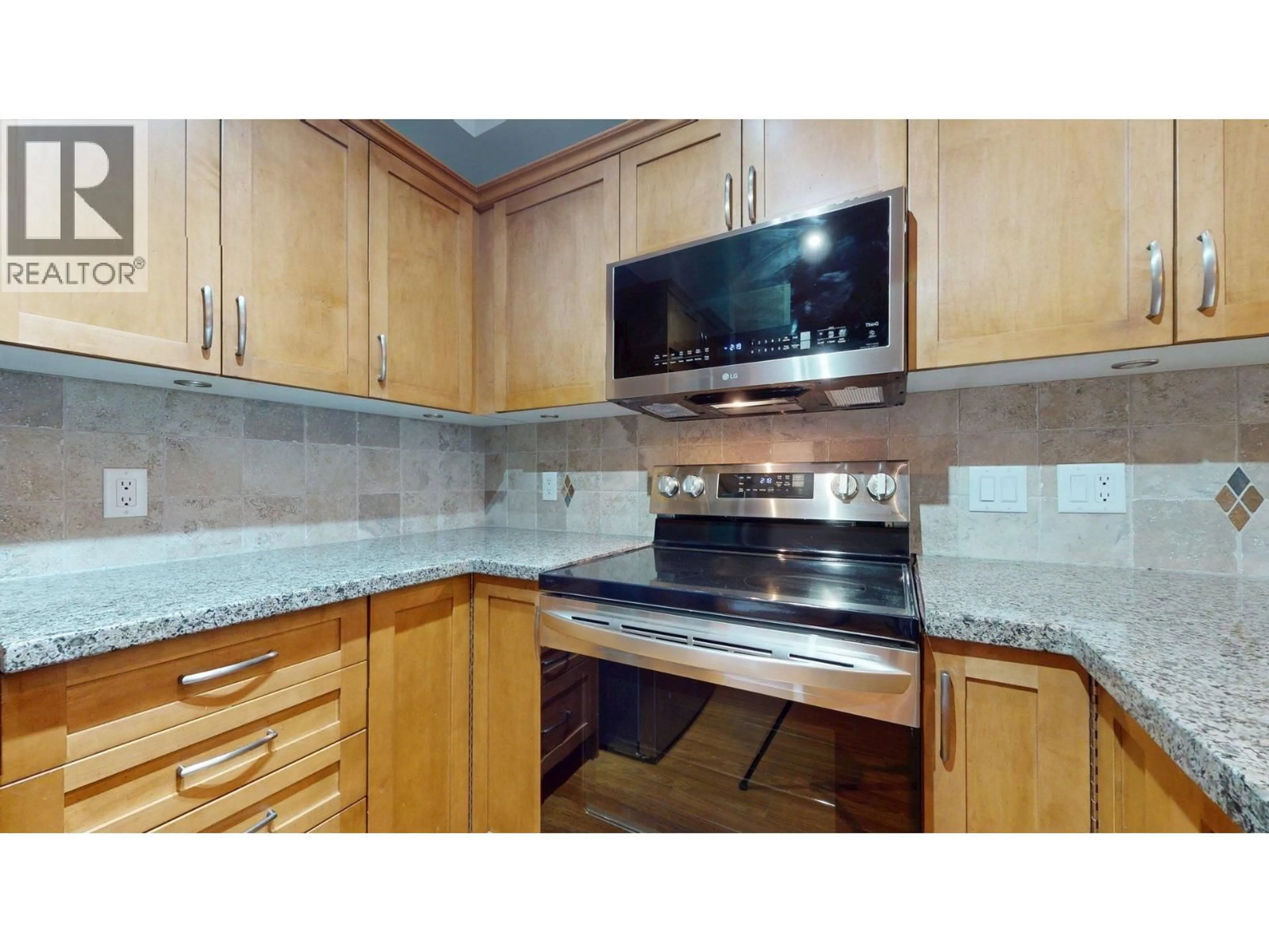Standard kitchen, unknown for 214 - 1336 MAIN STREET, Squamish British Columbia V8B0R2