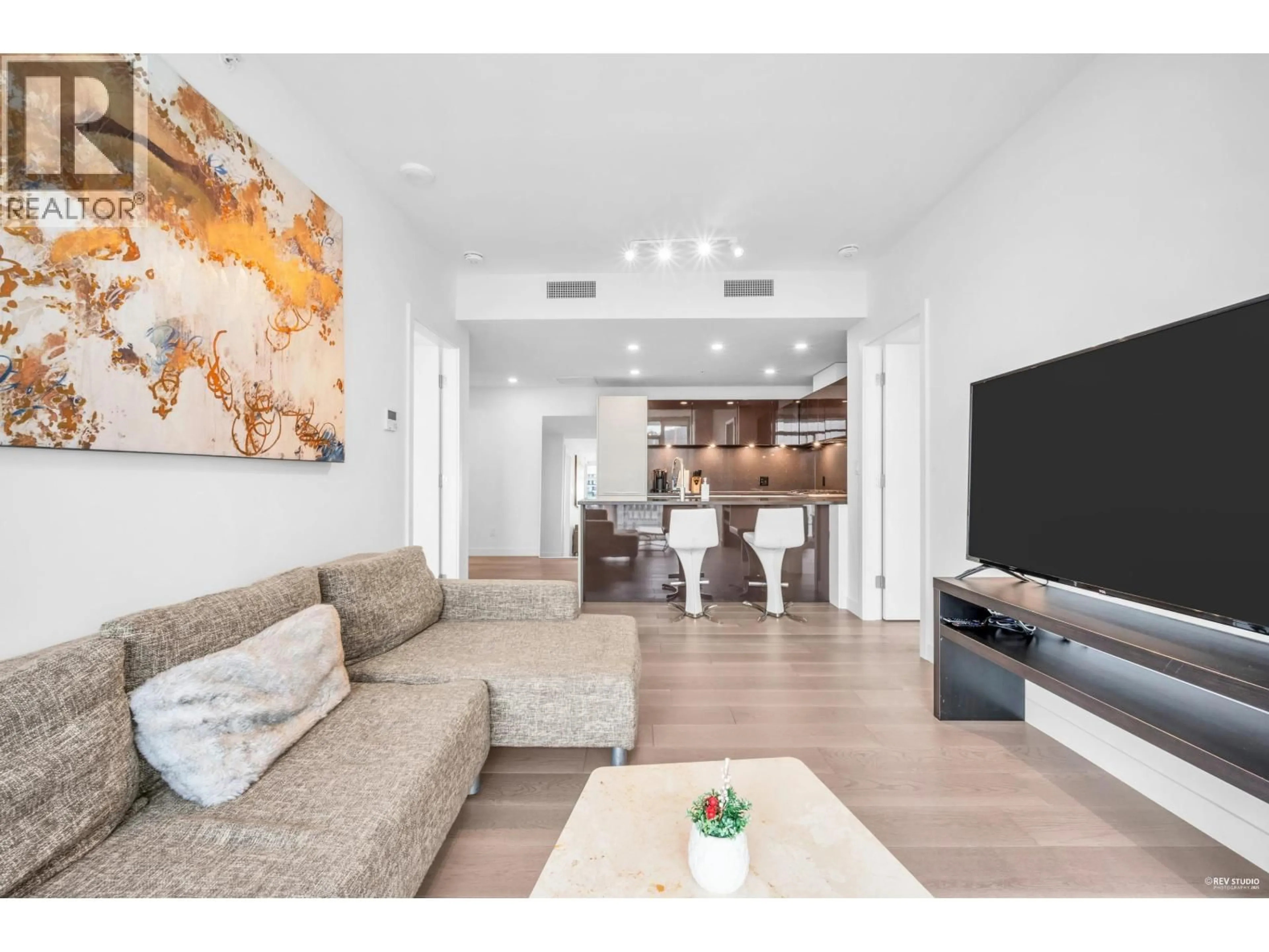 Living room with furniture, unknown for 2204 - 6288 CASSIE AVENUE, Burnaby British Columbia V5H0H7