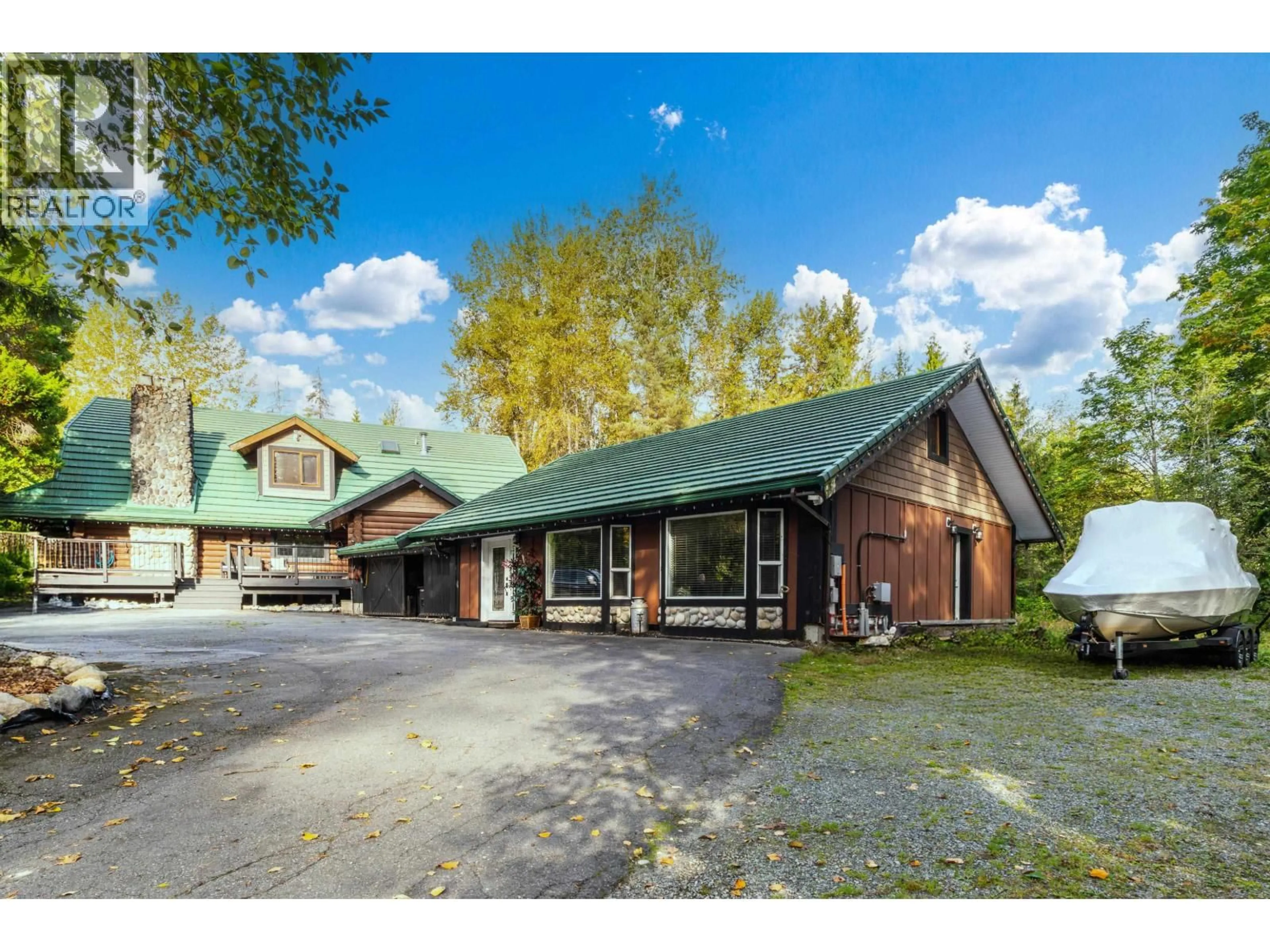 A pic from outside/outdoor area/front of a property/back of a property/a pic from drone, unknown for 26651 CUNNINGHAM AVENUE, Maple Ridge British Columbia V2W1M8