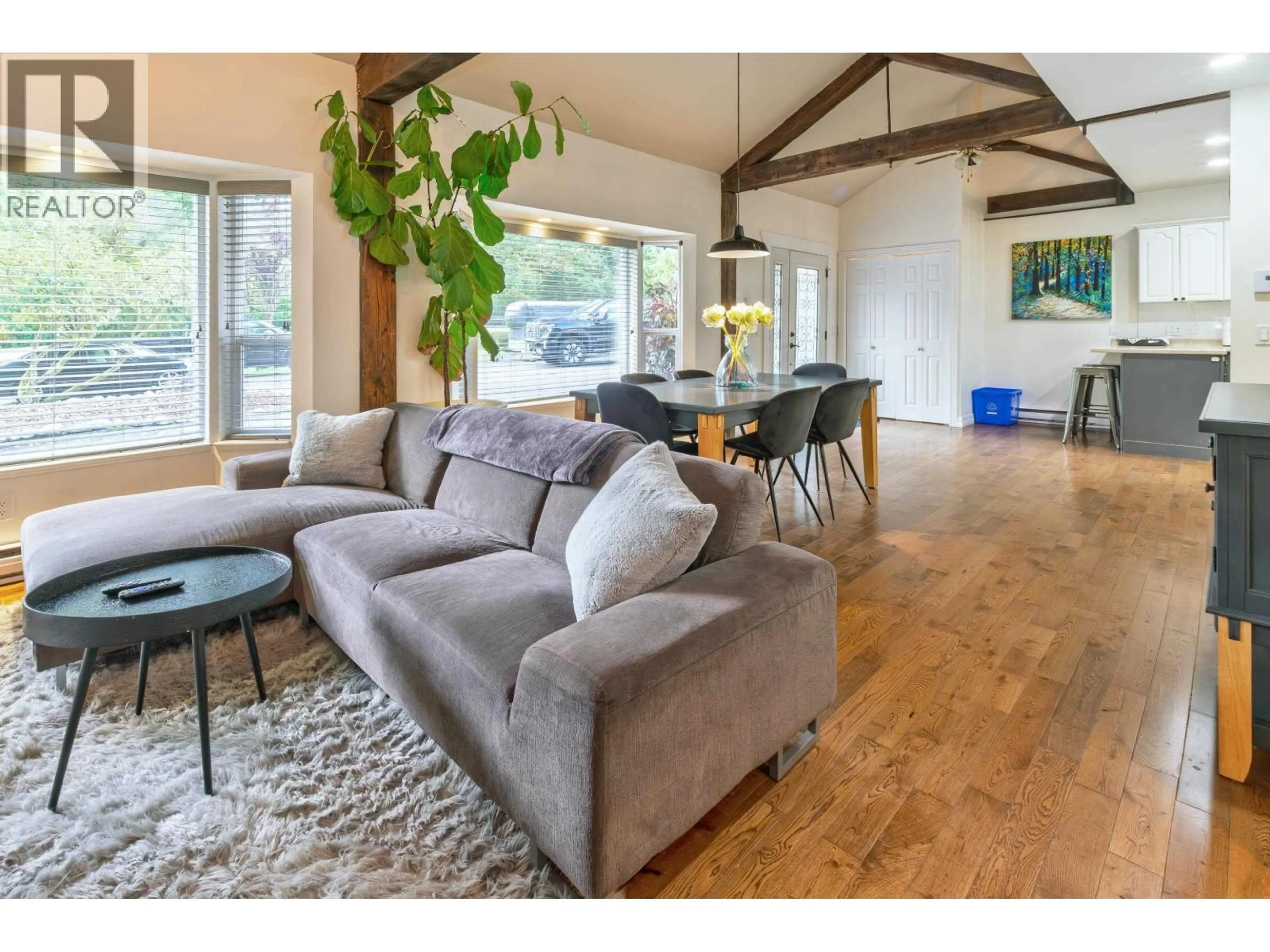 Living room with furniture, wood/laminate floor for 26651 CUNNINGHAM AVENUE, Maple Ridge British Columbia V2W1M8
