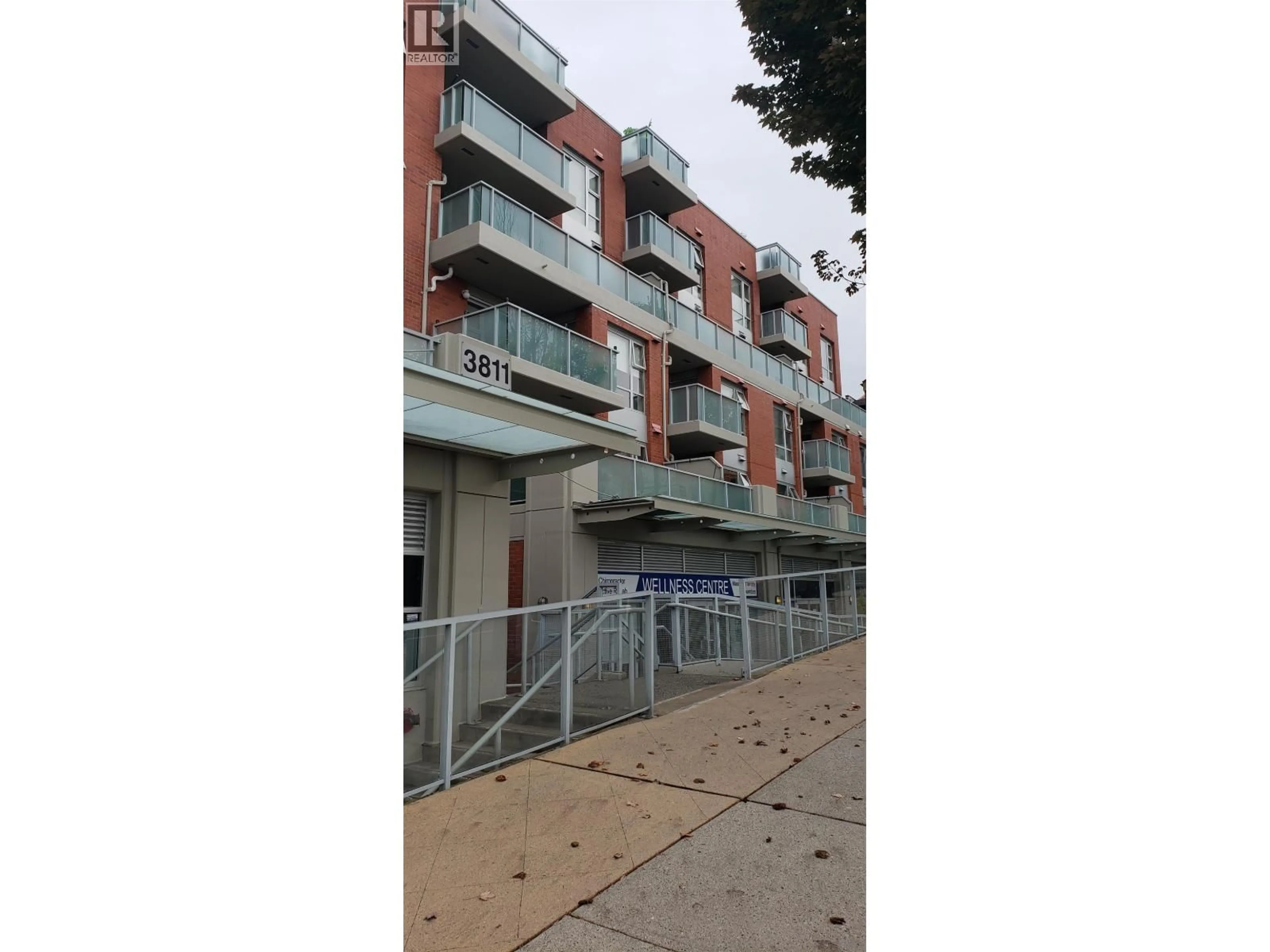 Unknown for 413 - 3811 HASTINGS STREET, Burnaby British Columbia V5C6V2