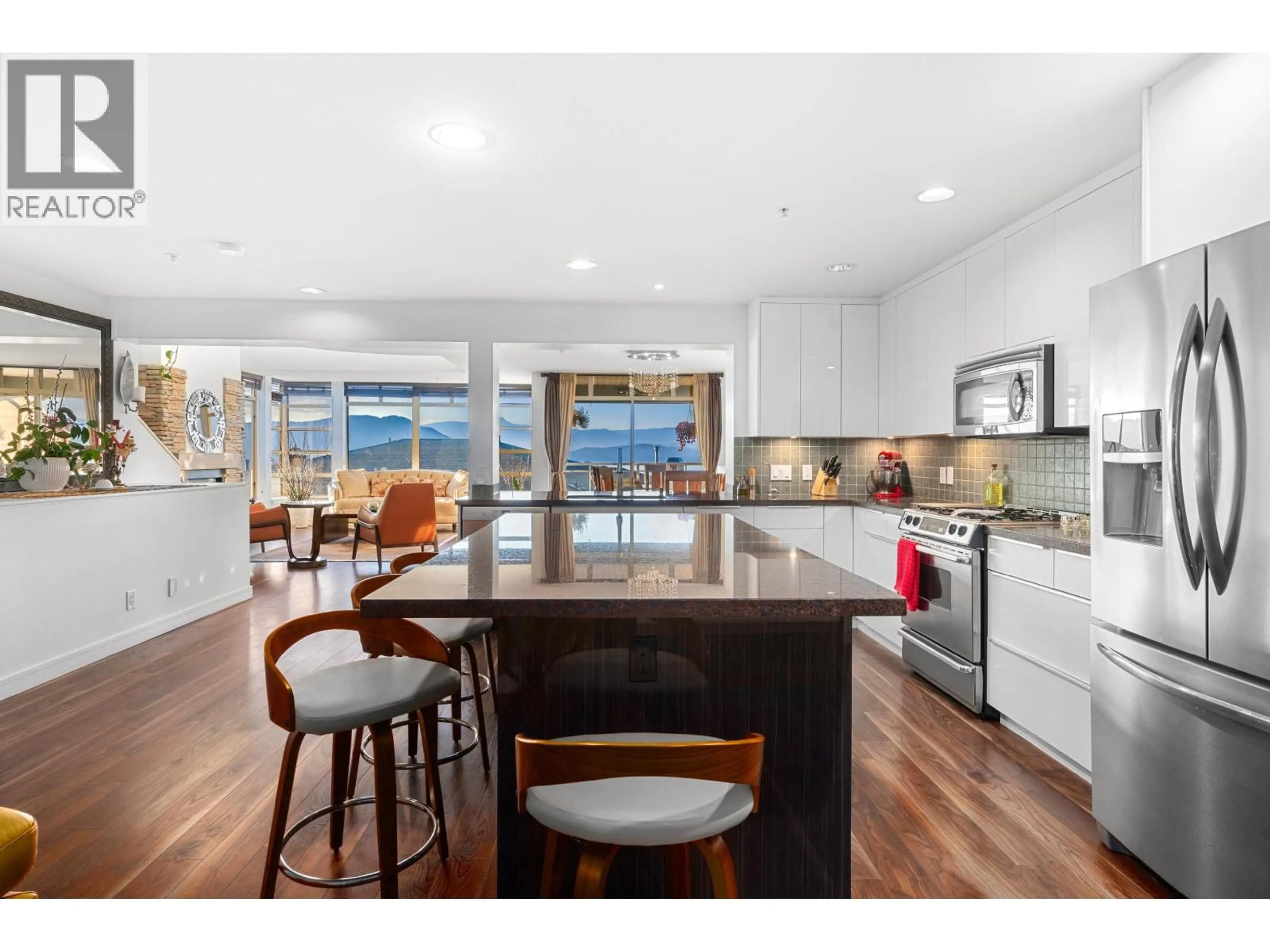 Open concept kitchen, unknown for 8534 SEASCAPE COURT, West Vancouver British Columbia V7W3J7