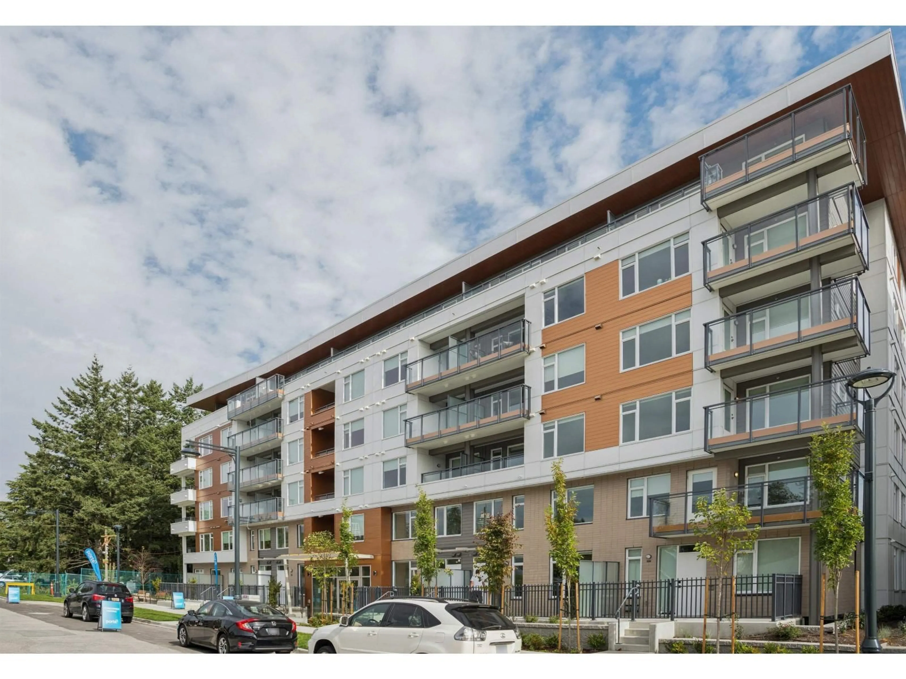 Blurry image for 209 - 10488 138A STREET, Surrey British Columbia V3T0W4