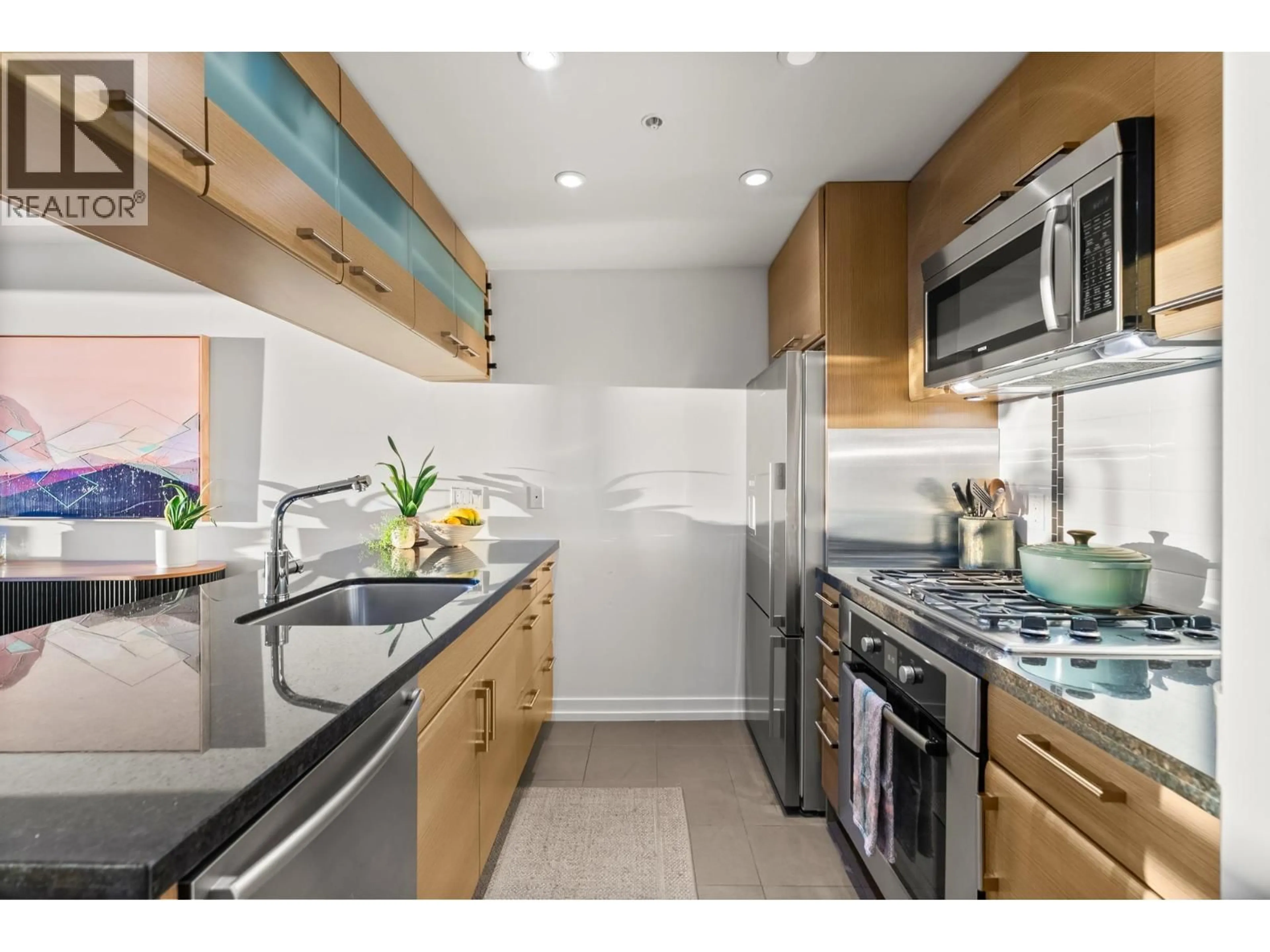 Standard kitchen, unknown for 1102 - 1690 8TH AVENUE, Vancouver British Columbia V6J0B1