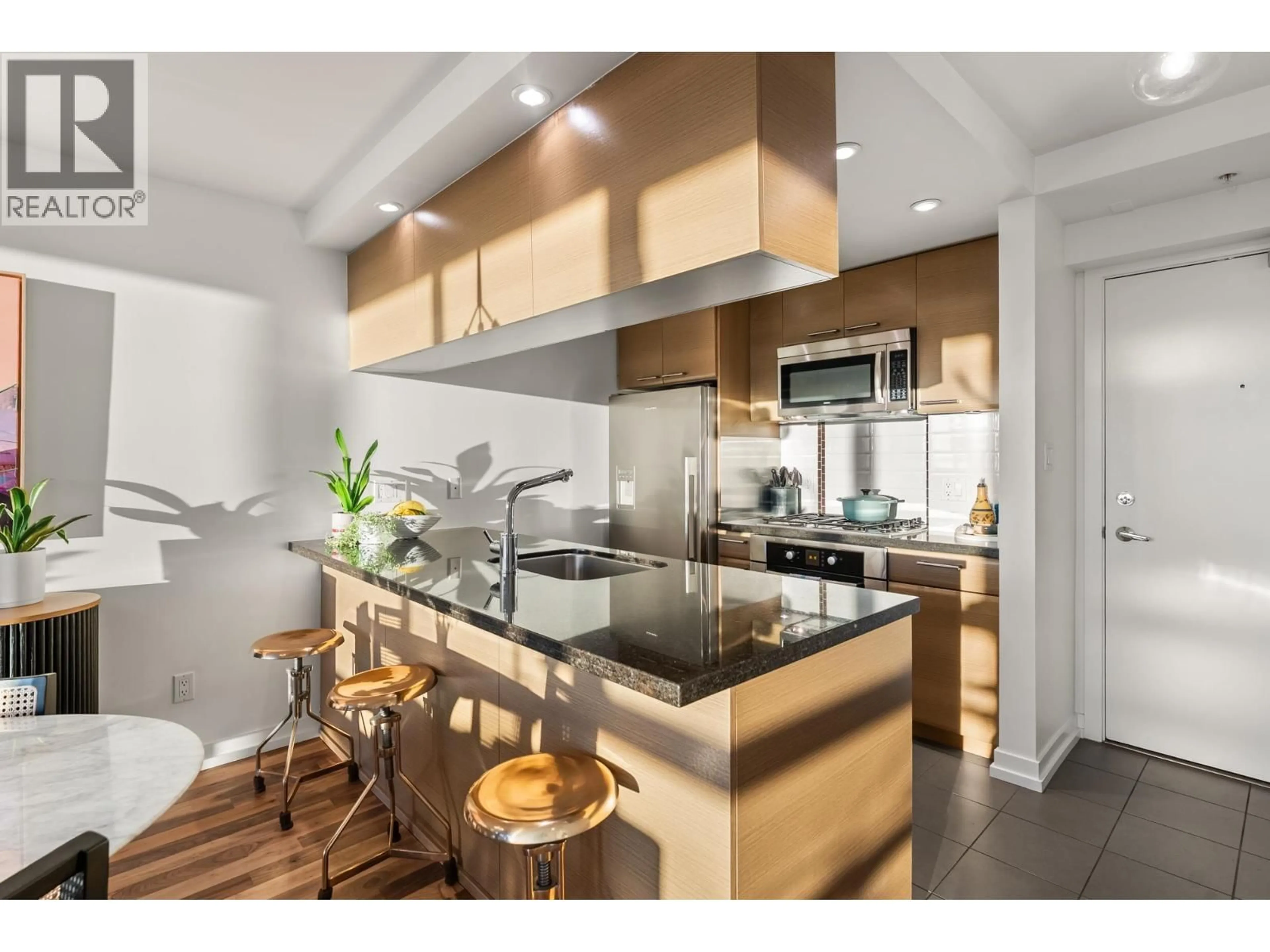 Open concept kitchen, unknown for 1102 - 1690 8TH AVENUE, Vancouver British Columbia V6J0B1
