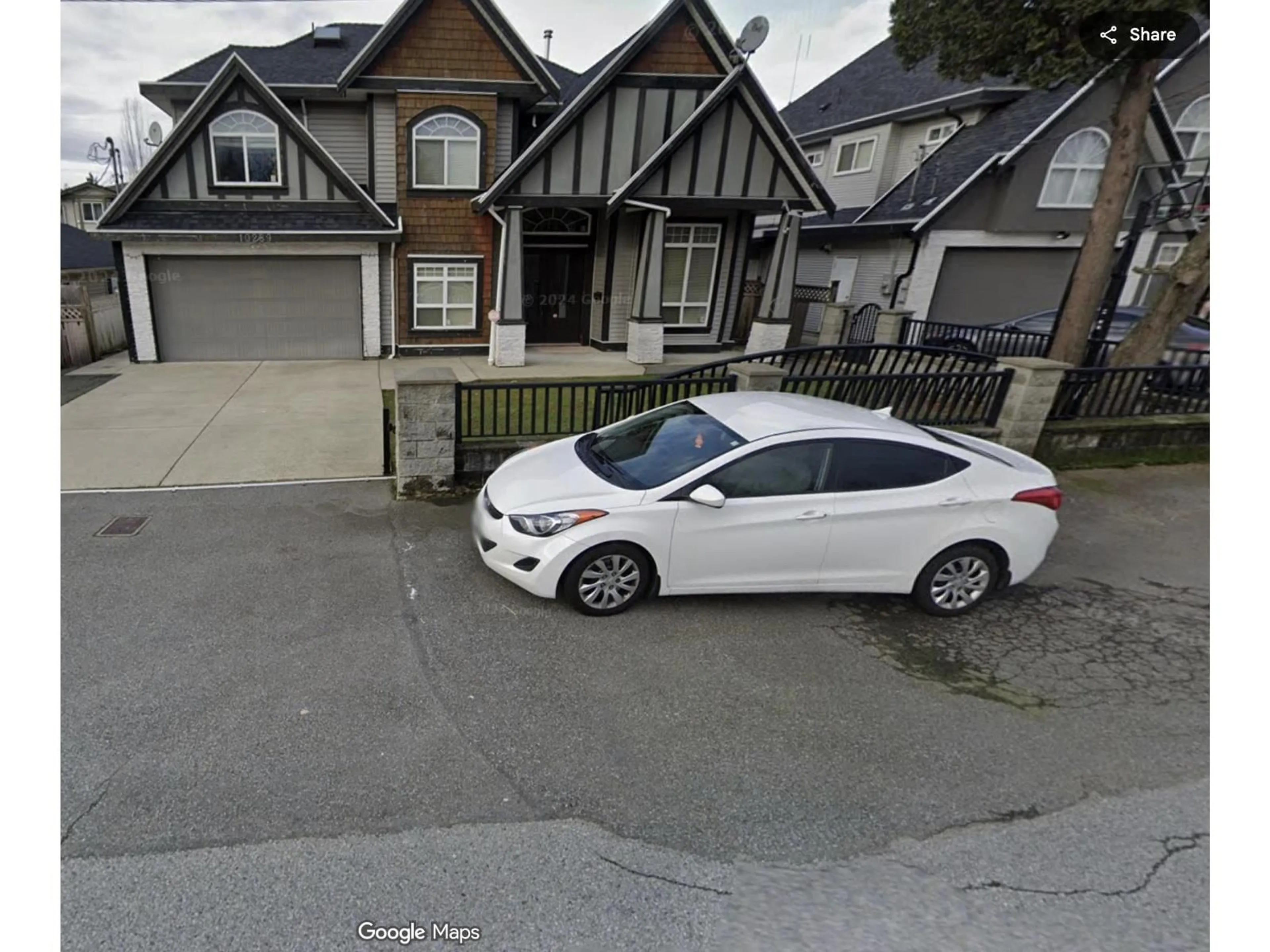 A pic from outside/outdoor area/front of a property/back of a property/a pic from drone, street for 10289 139A, Surrey British Columbia V3T4M1