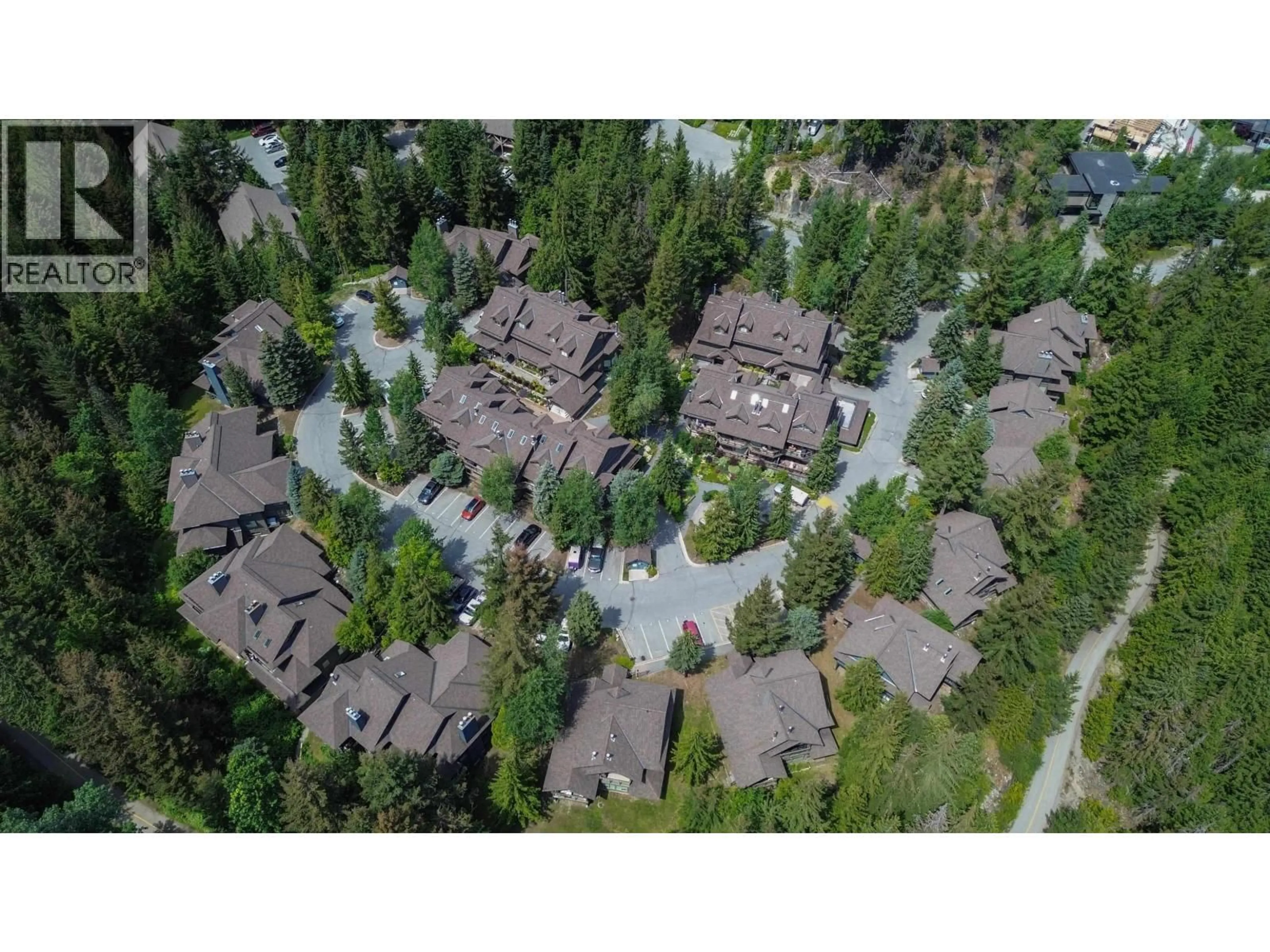 A pic from outside/outdoor area/front of a property/back of a property/a pic from drone, unknown for 302 - 3050 HILLCREST DRIVE, Whistler British Columbia V0N1B3