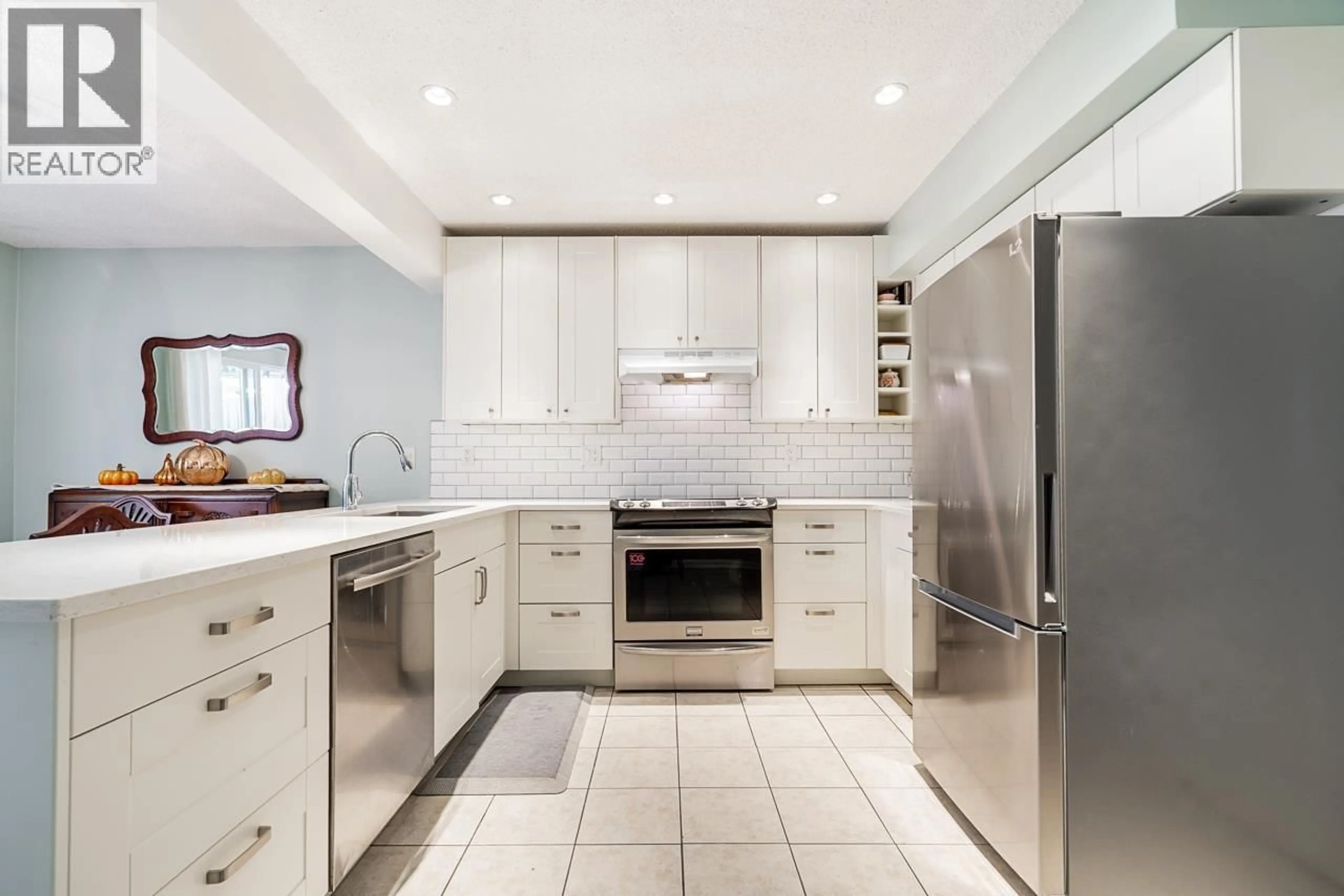 Unknown for 250 BALMORAL PLACE, Port Moody British Columbia V3H4B9