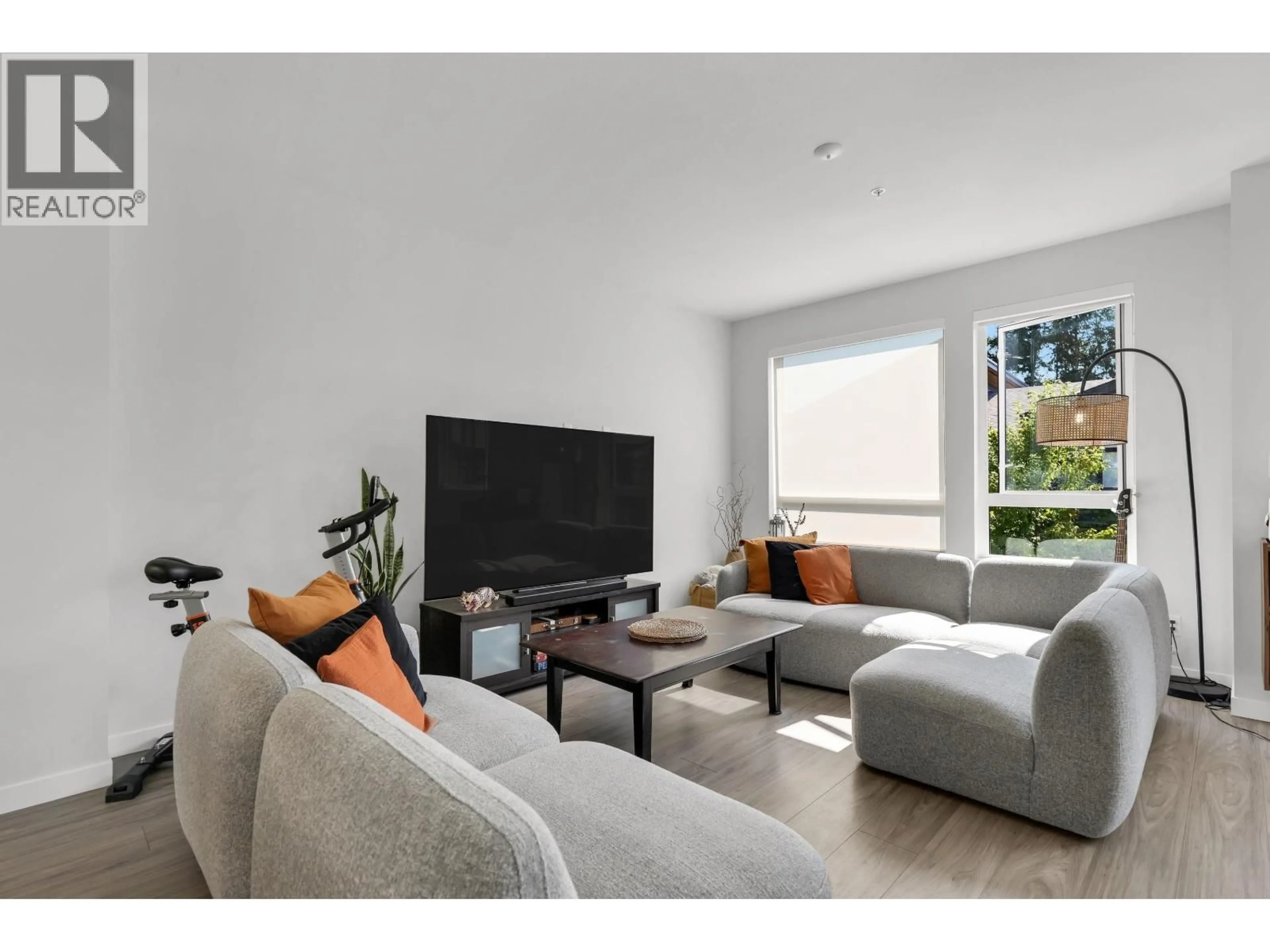 Living room with furniture, unknown for 41224 HIGHLINE PLACE, Squamish British Columbia V8B1C2