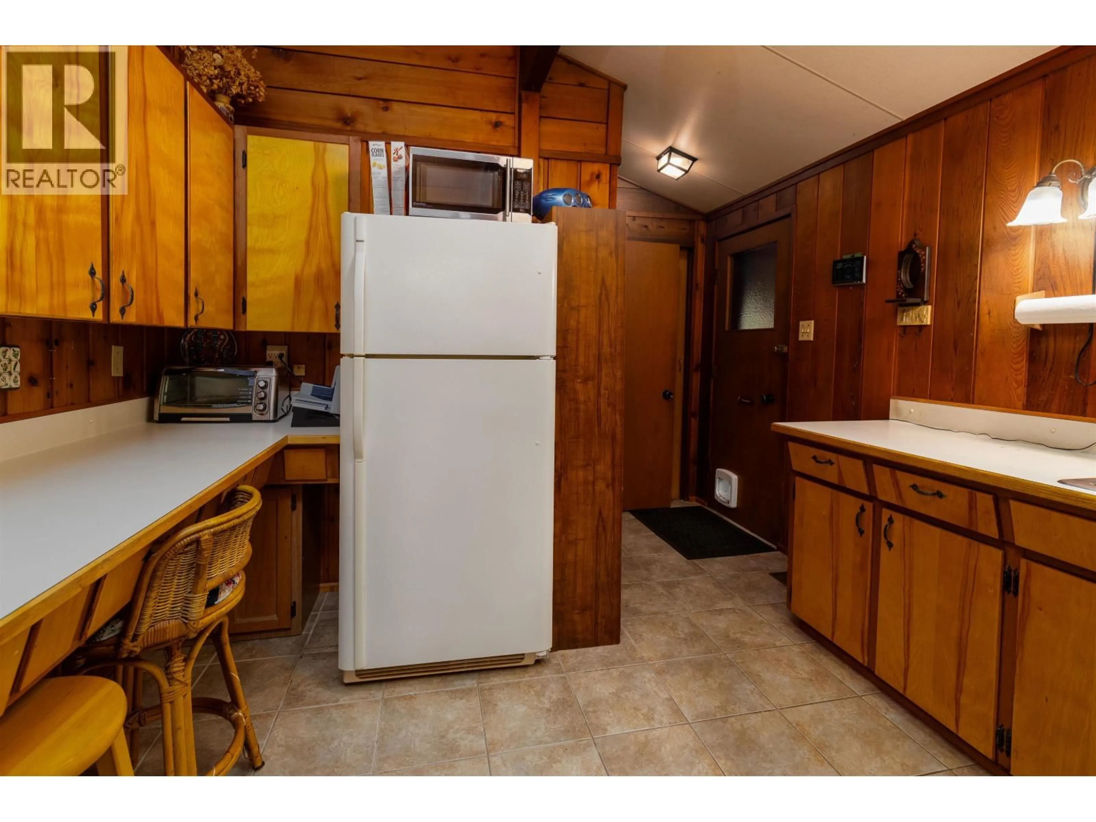 Standard kitchen, unknown for 2029 CHURCHILL DRIVE, Terrace British Columbia V8G0E8