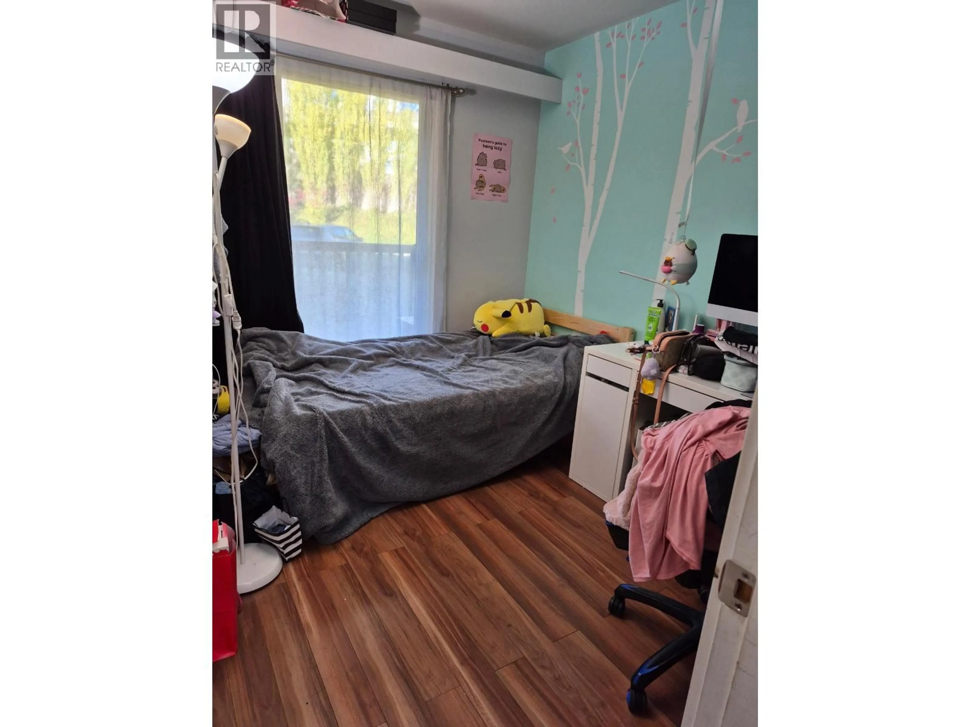 A pic of a room for 208 - 9847 MANCHESTER DRIVE, Burnaby British Columbia V3N4P4