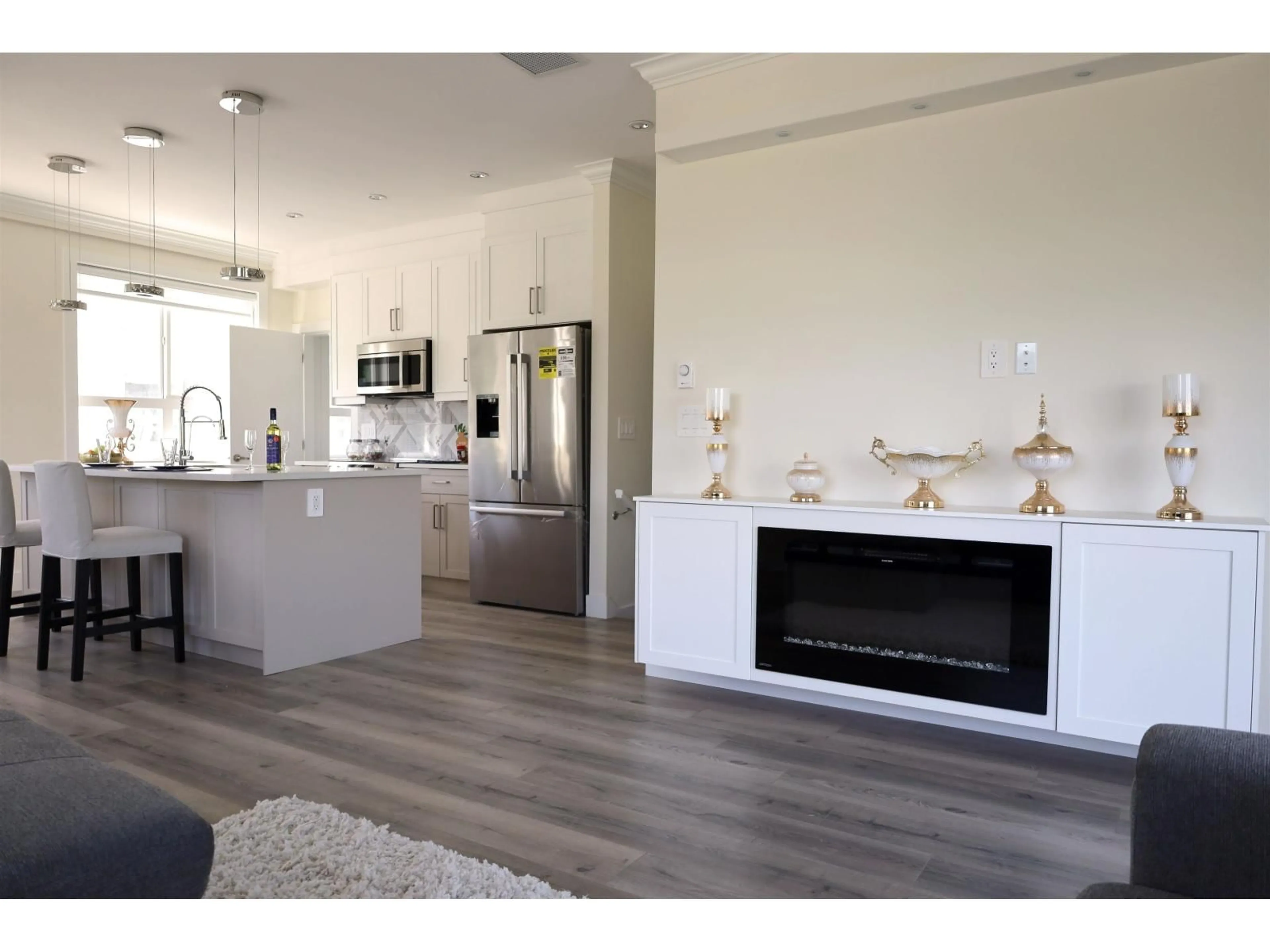 Open concept kitchen, unknown for 3 - 8181 135A, Surrey British Columbia V3W3N8