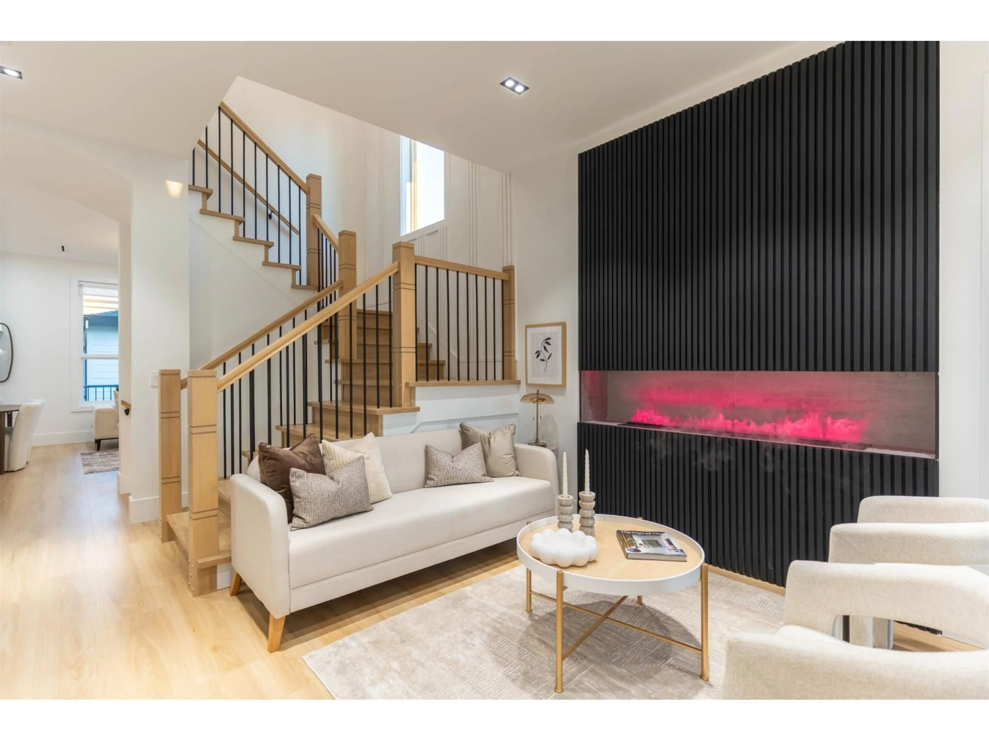 Living room with furniture, wood/laminate floor for 7684 115A, Delta British Columbia V4C5R2