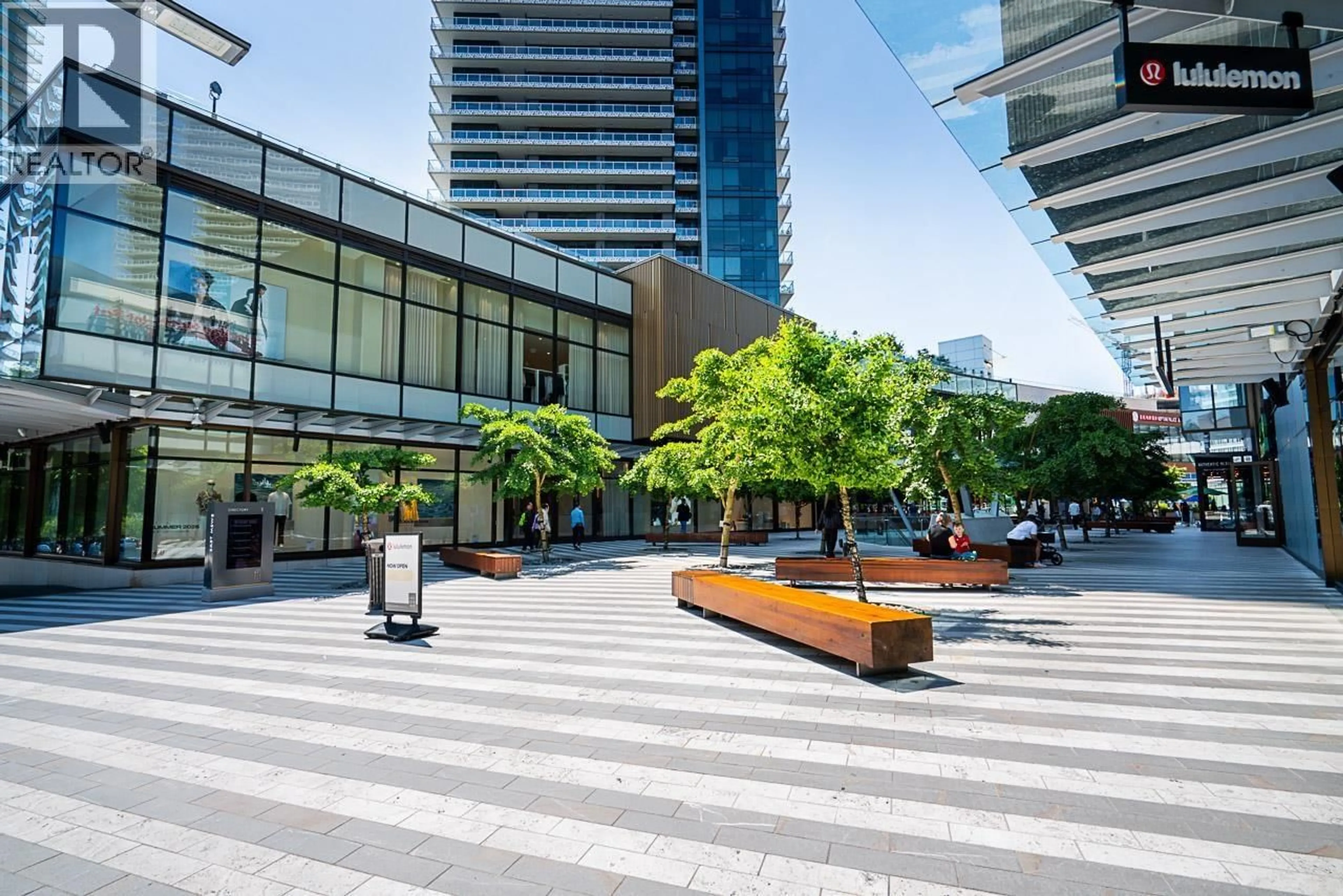 Patio, street for 1505 - 1955 ALPHA WAY, Burnaby British Columbia V5C0K6