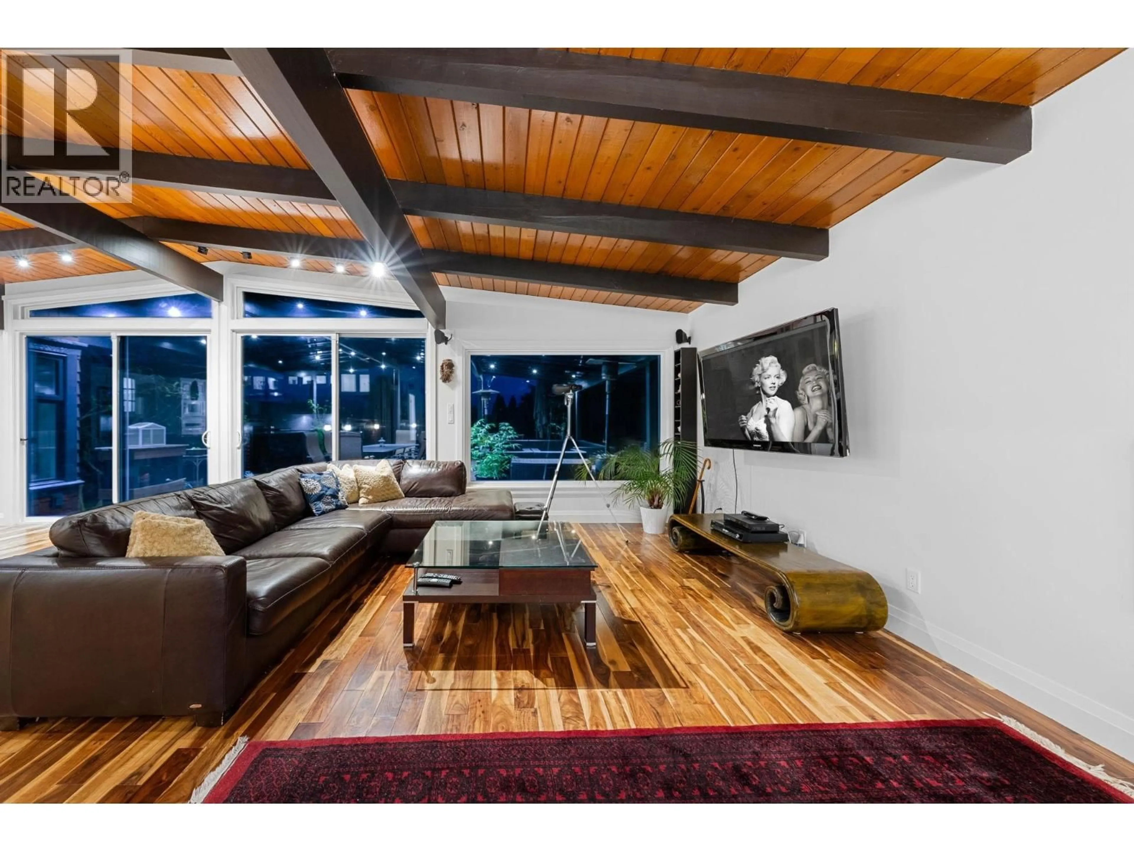 Living room with furniture, wood/laminate floor for 17351 FEDORUK ROAD, Richmond British Columbia V6V1C6