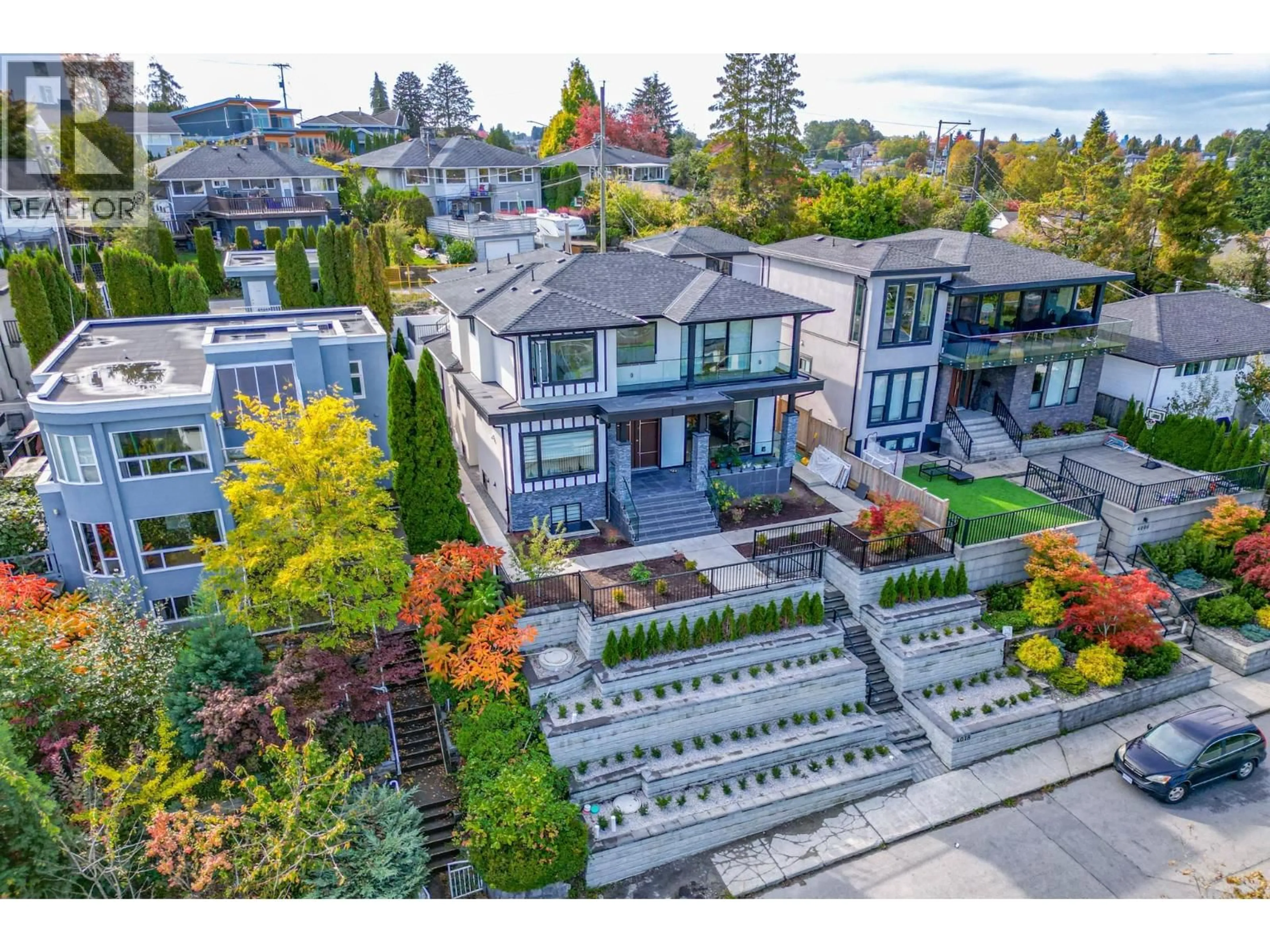 A pic from outside/outdoor area/front of a property/back of a property/a pic from drone, unknown for 4018 NITHSDALE STREET, Burnaby British Columbia V5G1P6