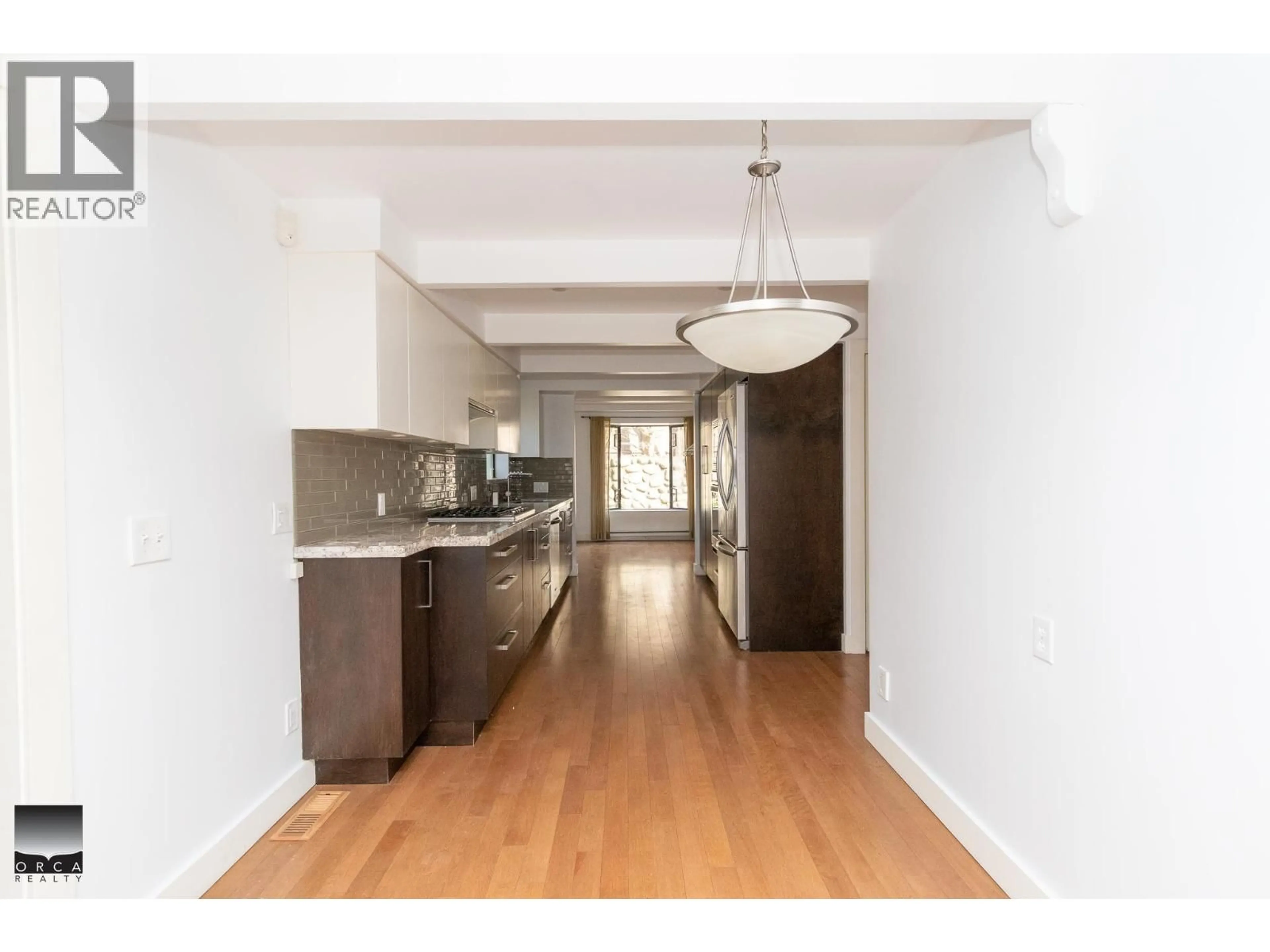 Unknown for 4524 MARINEVIEW CRESCENT, North Vancouver British Columbia V7R3P2