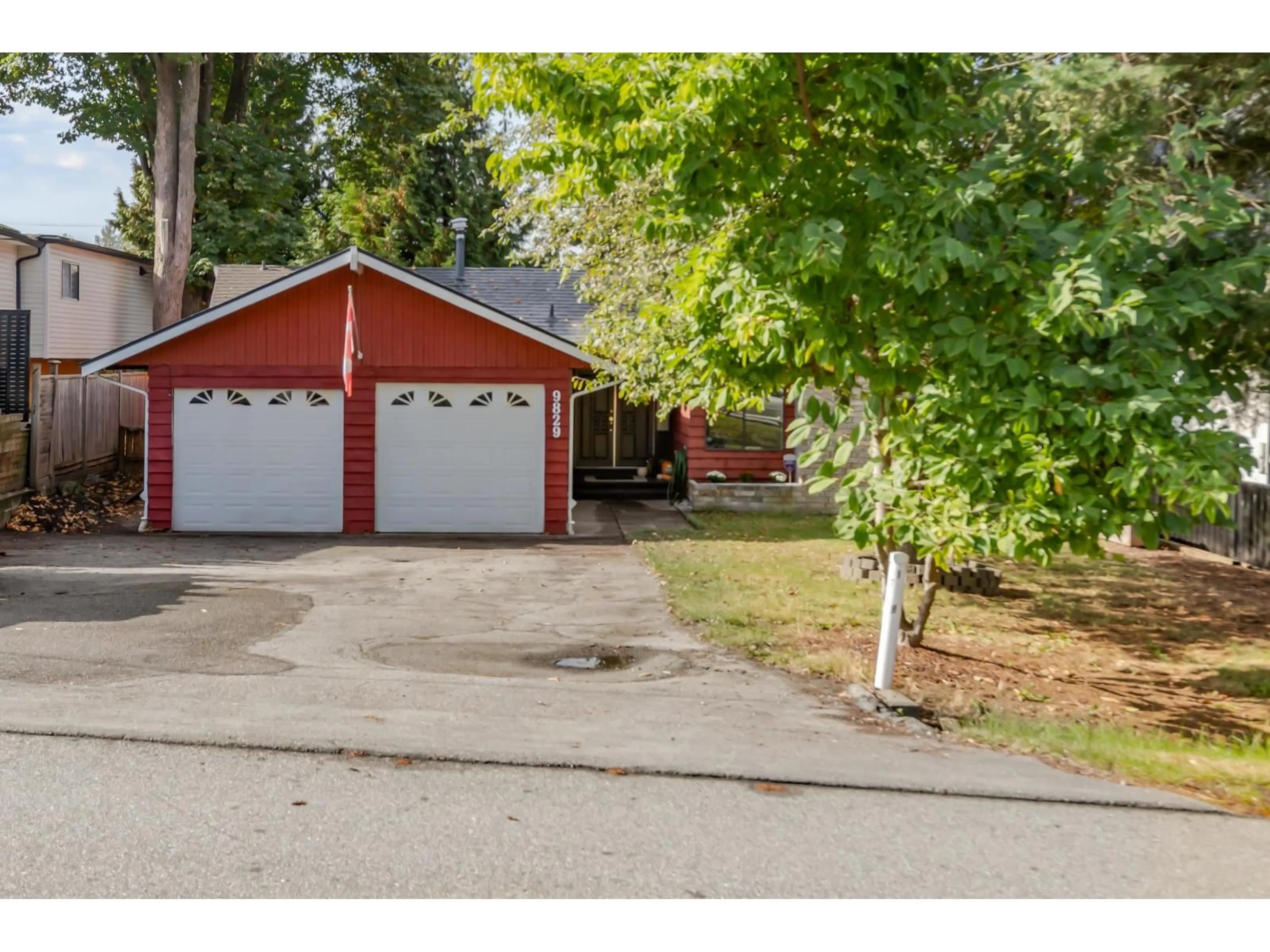Unknown for 9829 120A, Surrey British Columbia V3V4H8