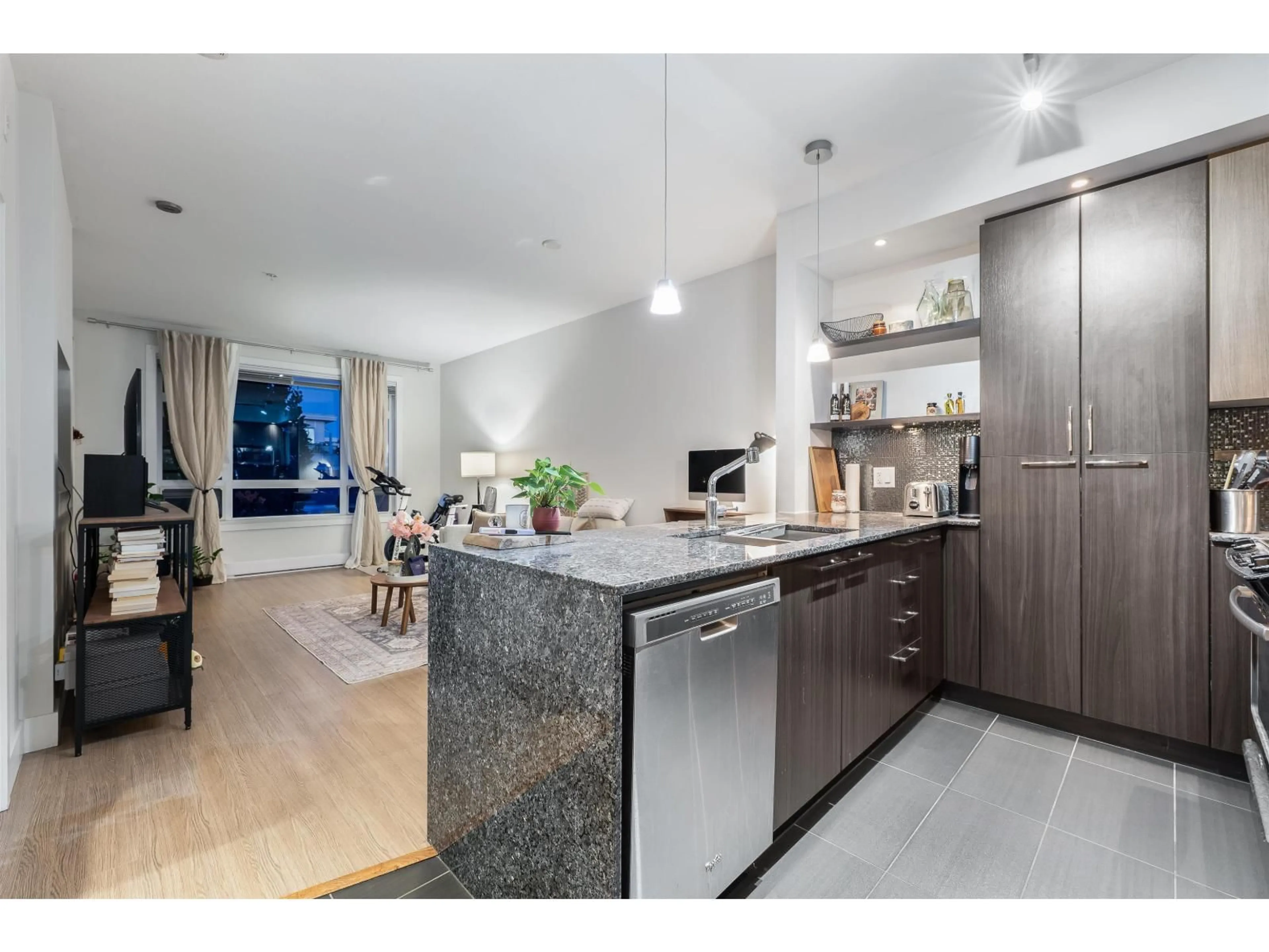 Open concept kitchen, unknown for A318 - 20211 66, Langley British Columbia V2Y0L4