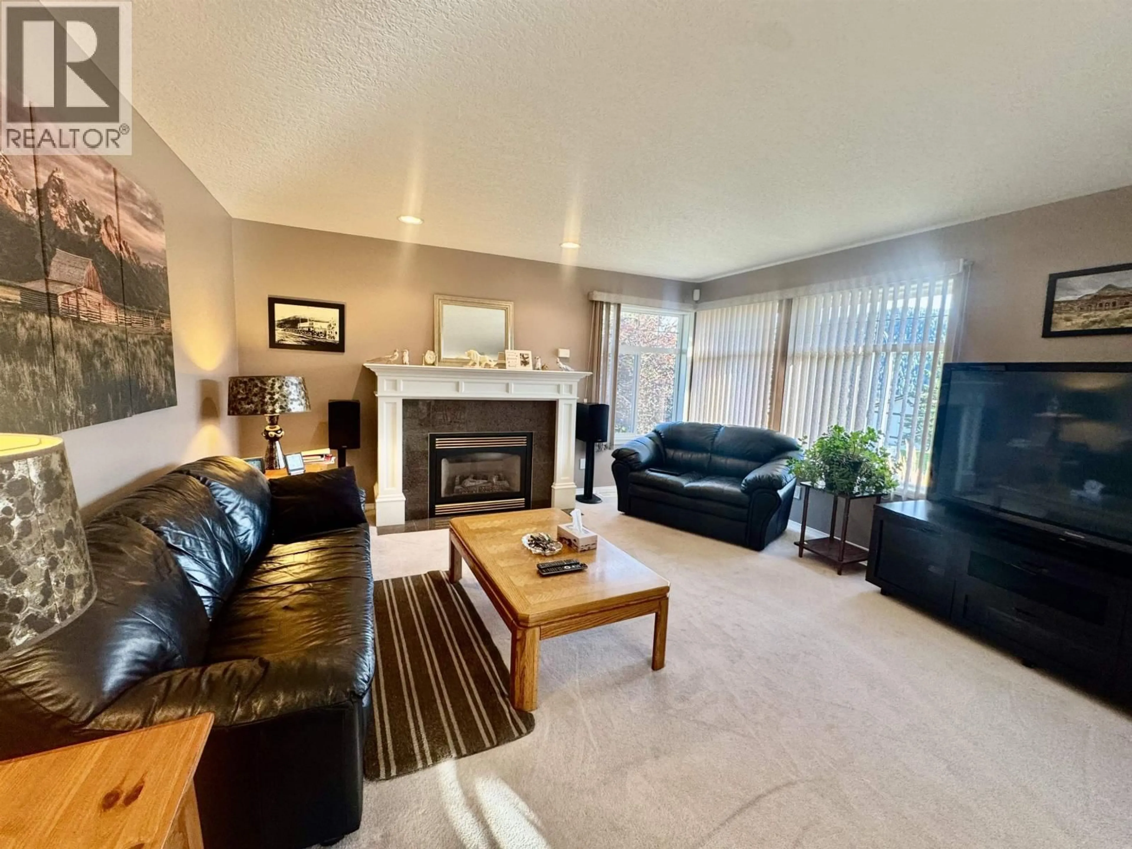 Living room with furniture, unknown for 1924 HAMEL ROAD, Williams Lake British Columbia V2G5G8