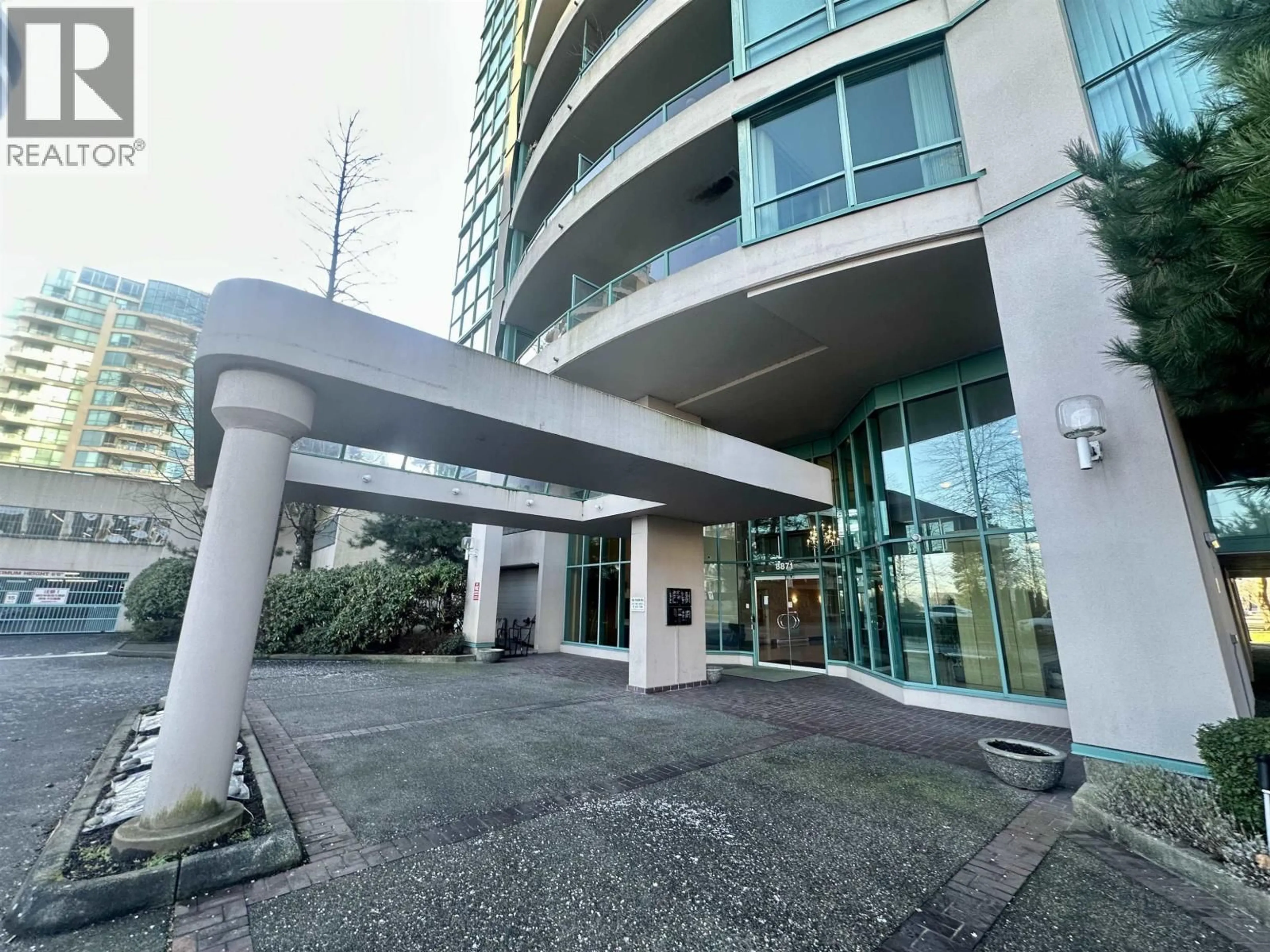 Indoor foyer for 605 - 8871 LANSDOWNE ROAD, Richmond British Columbia V6X3X8