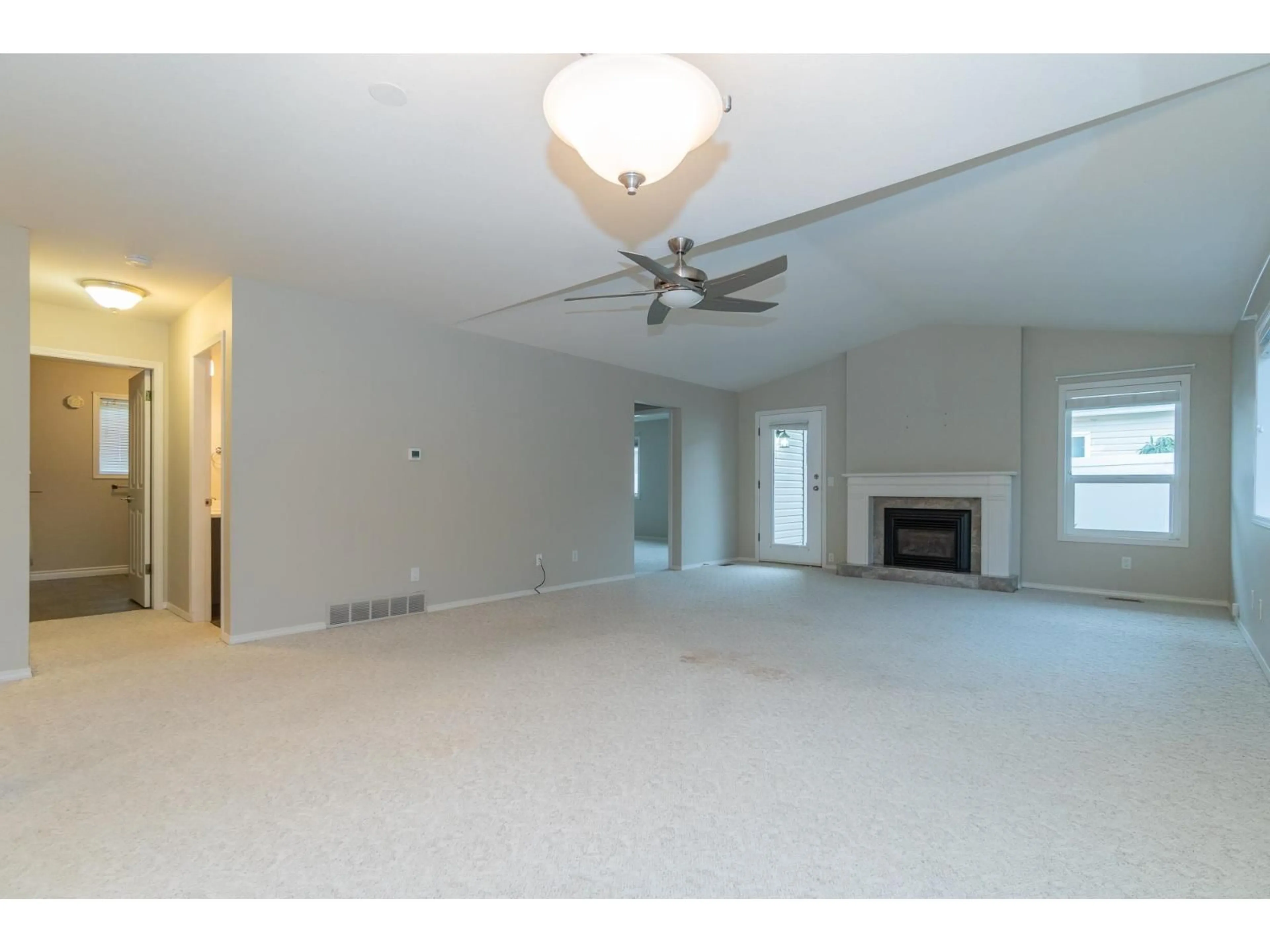 A pic of a room for 31 - 8500 YOUNG ROAD, Chilliwack British Columbia V2P4P1