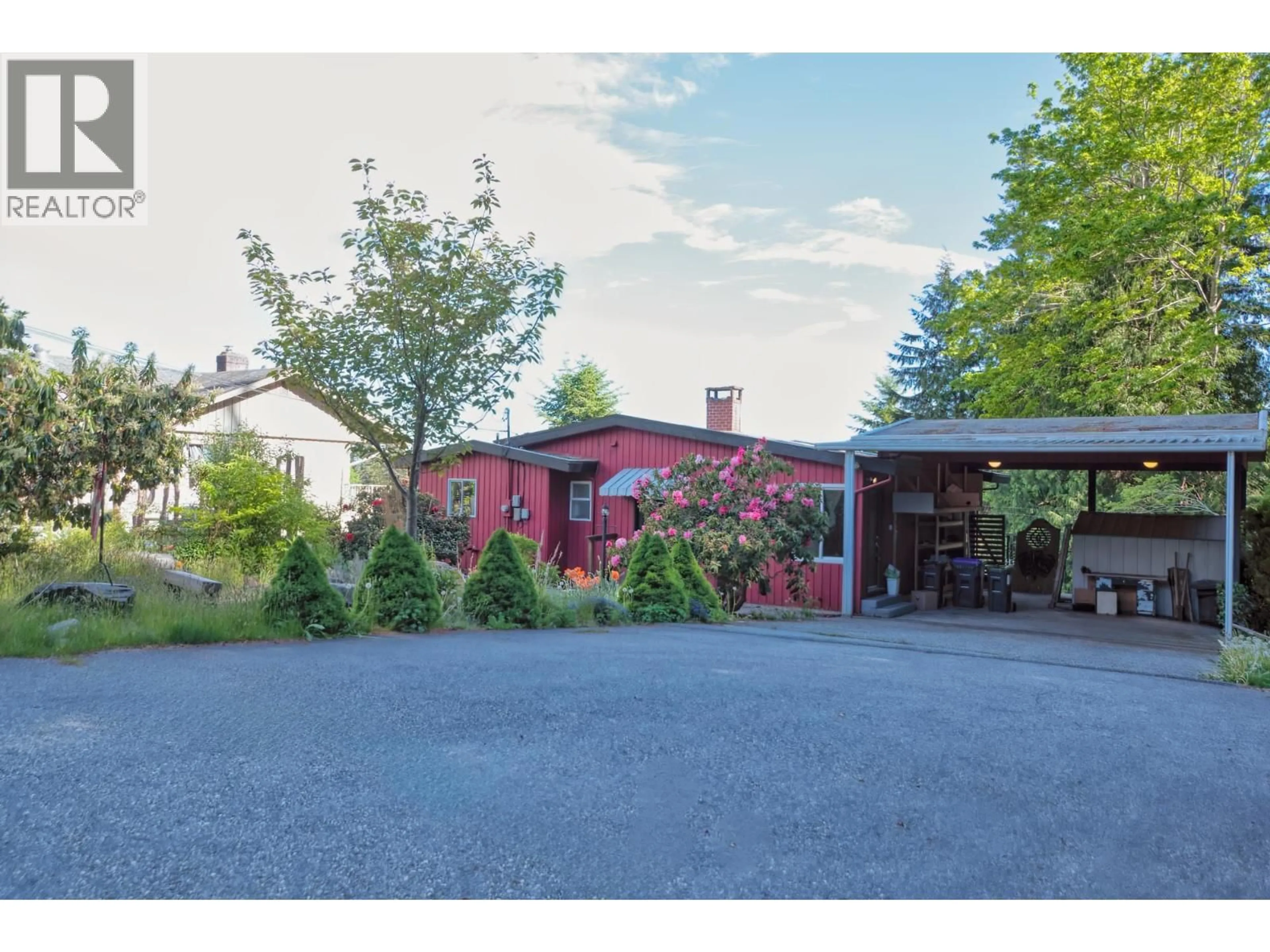 A pic from outside/outdoor area/front of a property/back of a property/a pic from drone, street for 6533 MEIER ROAD, Sechelt British Columbia V7Z0S8