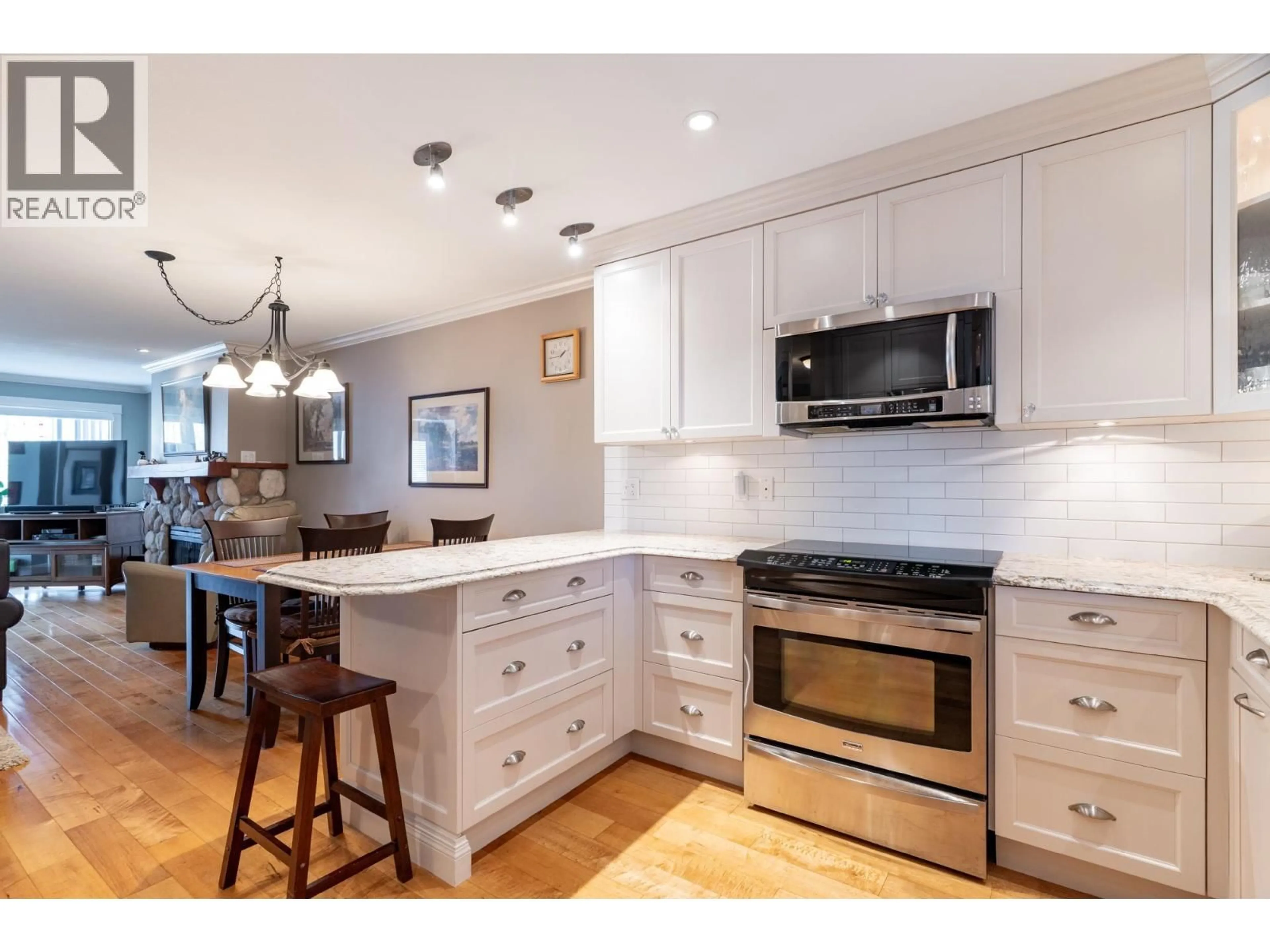 Open concept kitchen, unknown for 306 - 4955 RIVER ROAD, Delta British Columbia V4K4V9
