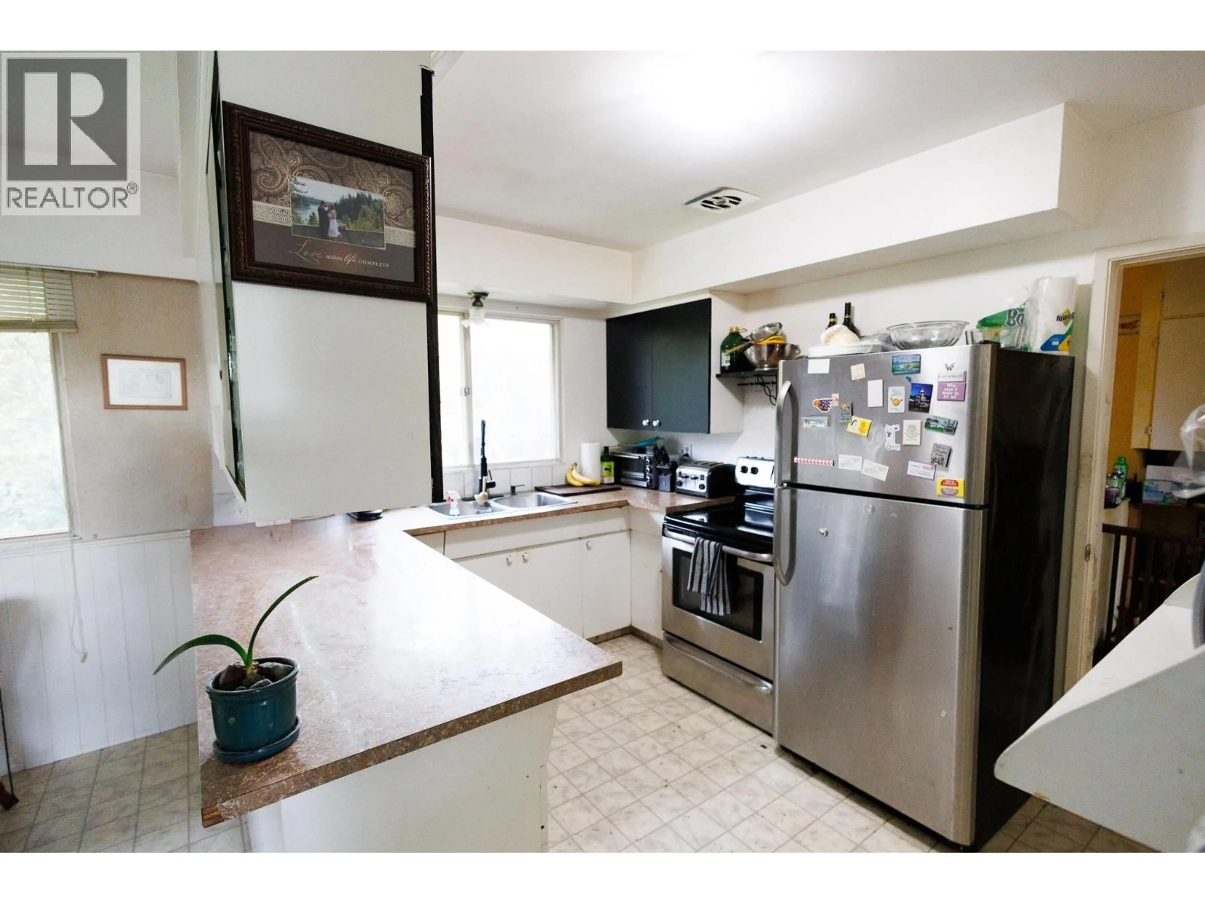 Standard kitchen, unknown for 4732 LOEN AVENUE, Terrace British Columbia V8G1Z7