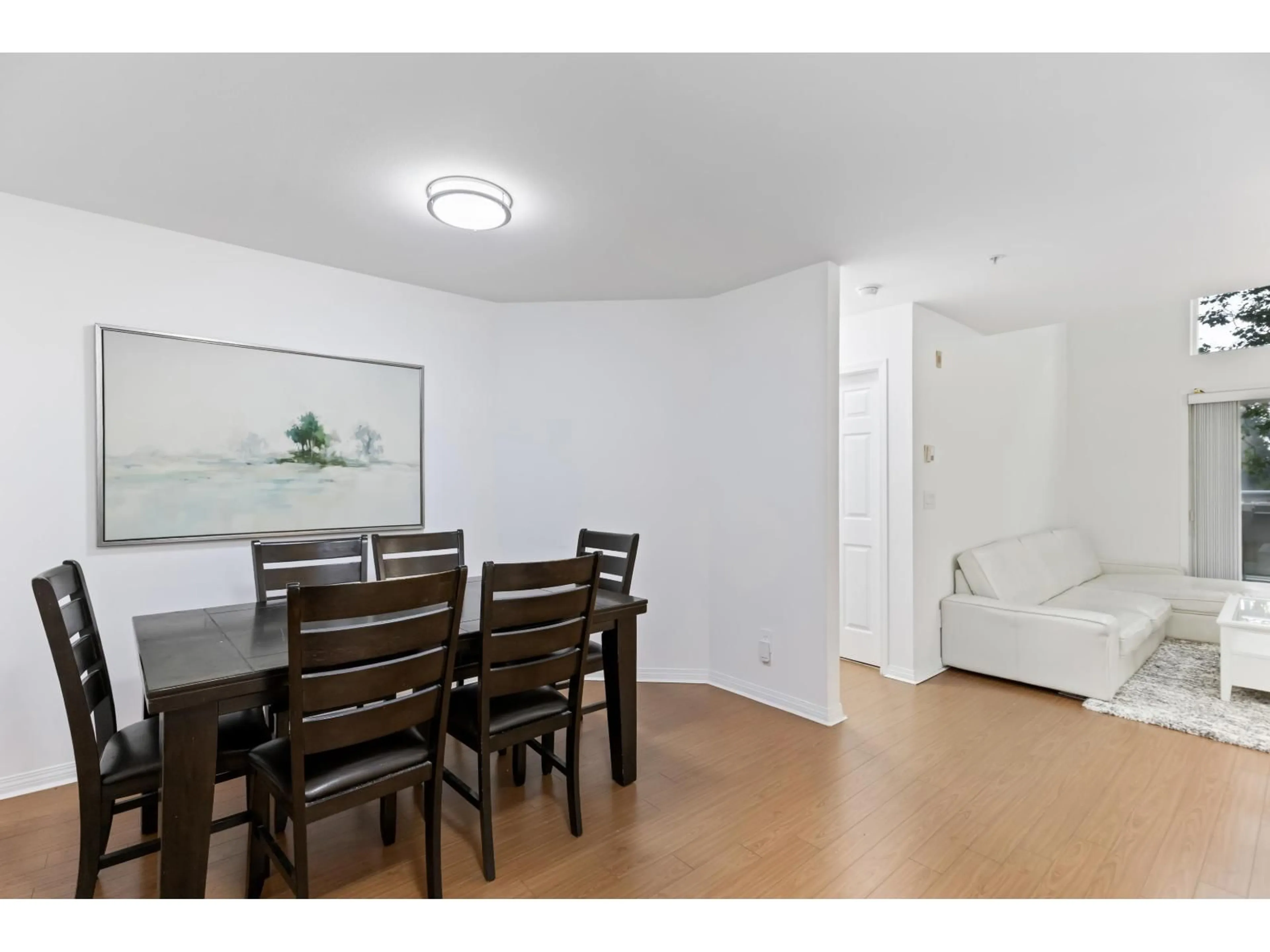 A pic of a room for 404 - 12125 75A, Surrey British Columbia V3W1B9