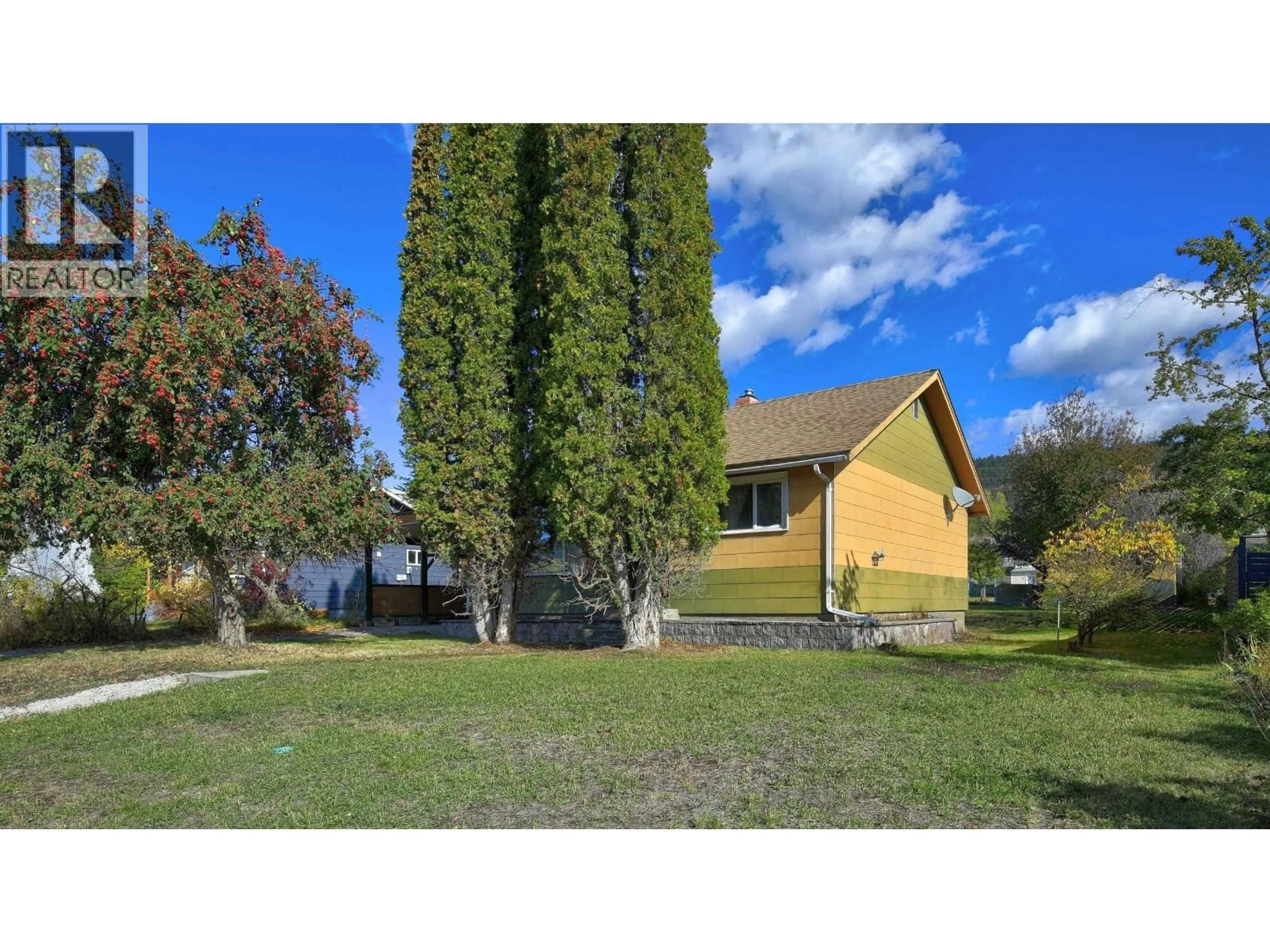 A pic from outside/outdoor area/front of a property/back of a property/a pic from drone, street for 342 THIRD AVENUE, Williams Lake British Columbia V2G2A8