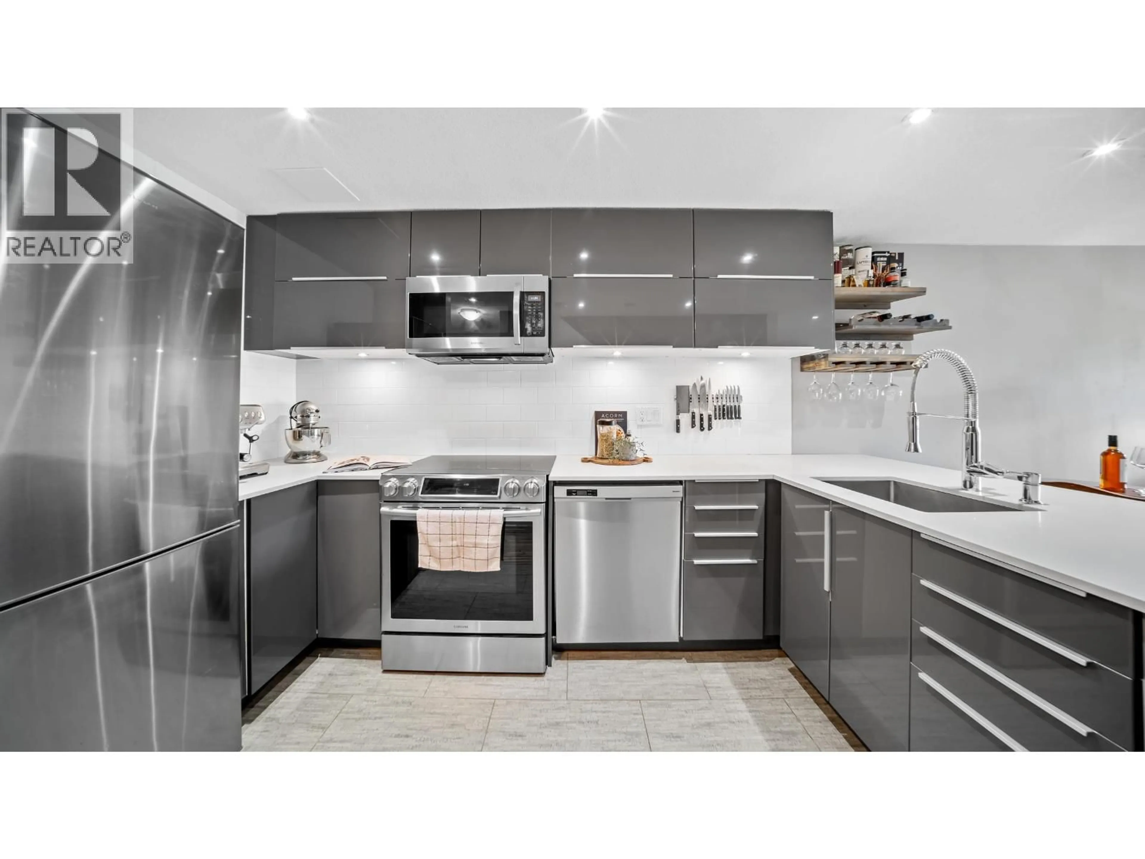 Unknown for 17 - 1345 4TH AVENUE, Vancouver British Columbia V6H3Y8