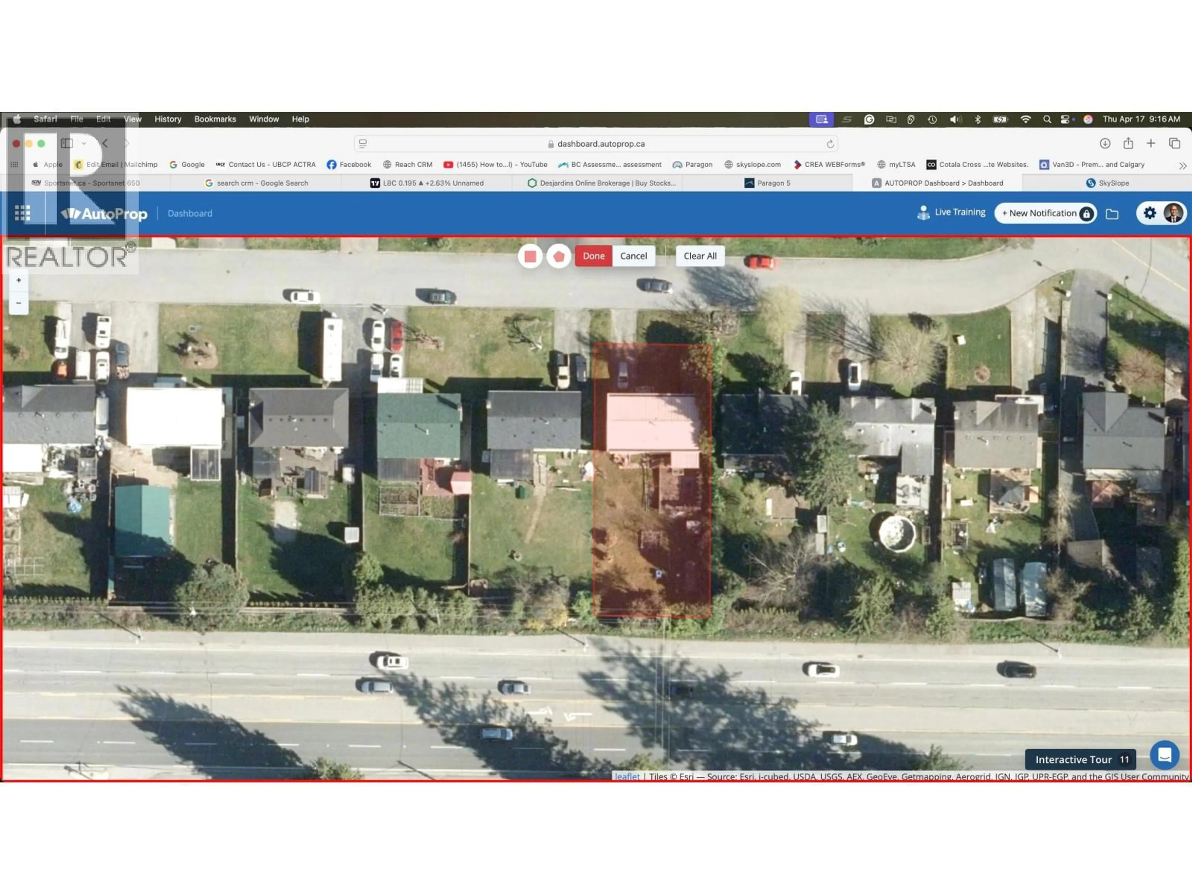 A pic from outside/outdoor area/front of a property/back of a property/a pic from drone, street for 21908 LAURIE AVENUE, Maple Ridge British Columbia V2X7V8