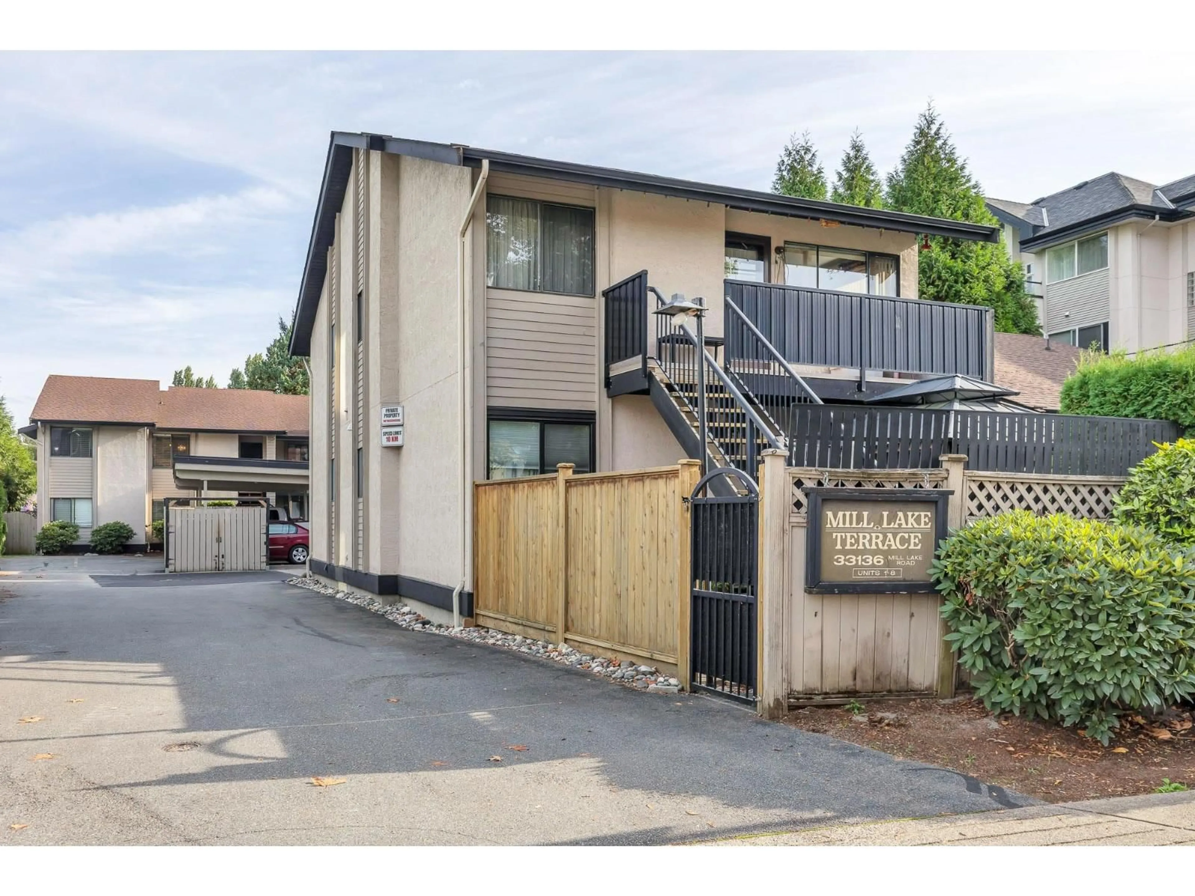 Unknown for 8 - 33136 MILL LAKE, Abbotsford British Columbia V2S2A5