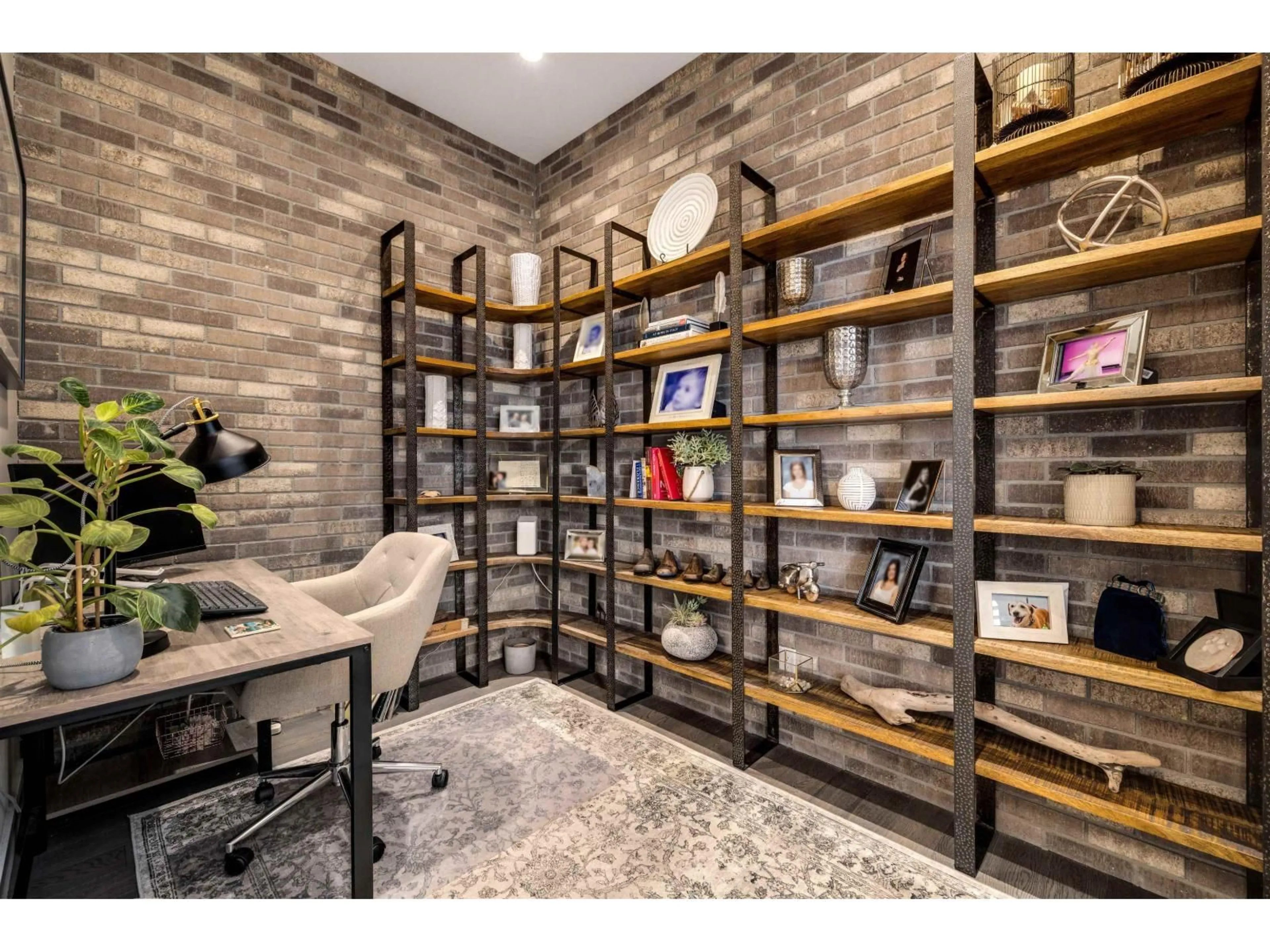 Storage room or clothes room or walk-in closet for 2115 166, Surrey British Columbia V3Z9X8
