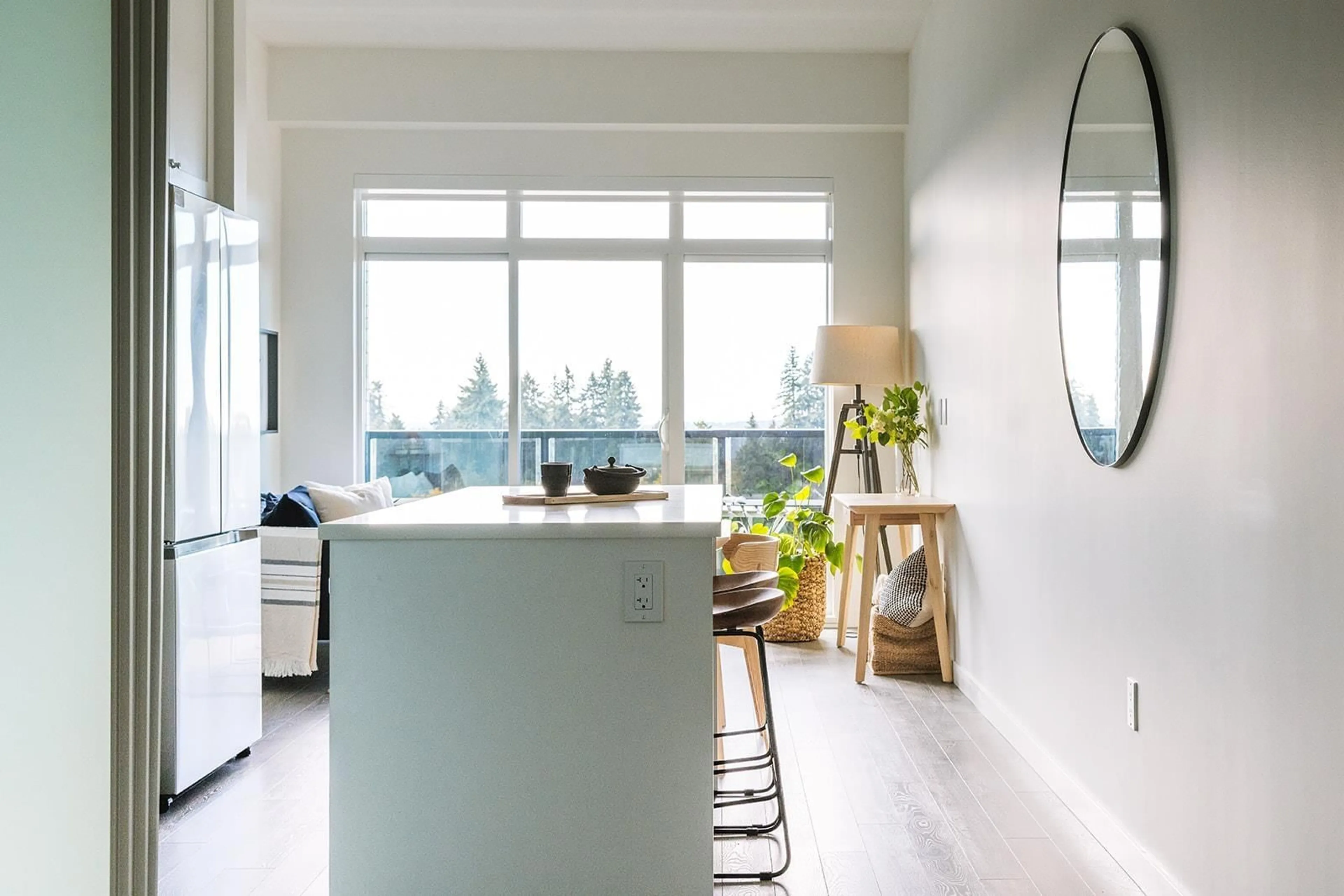 Contemporary kitchen, unknown for 629 - 8509 158, Surrey British Columbia V4N5A4