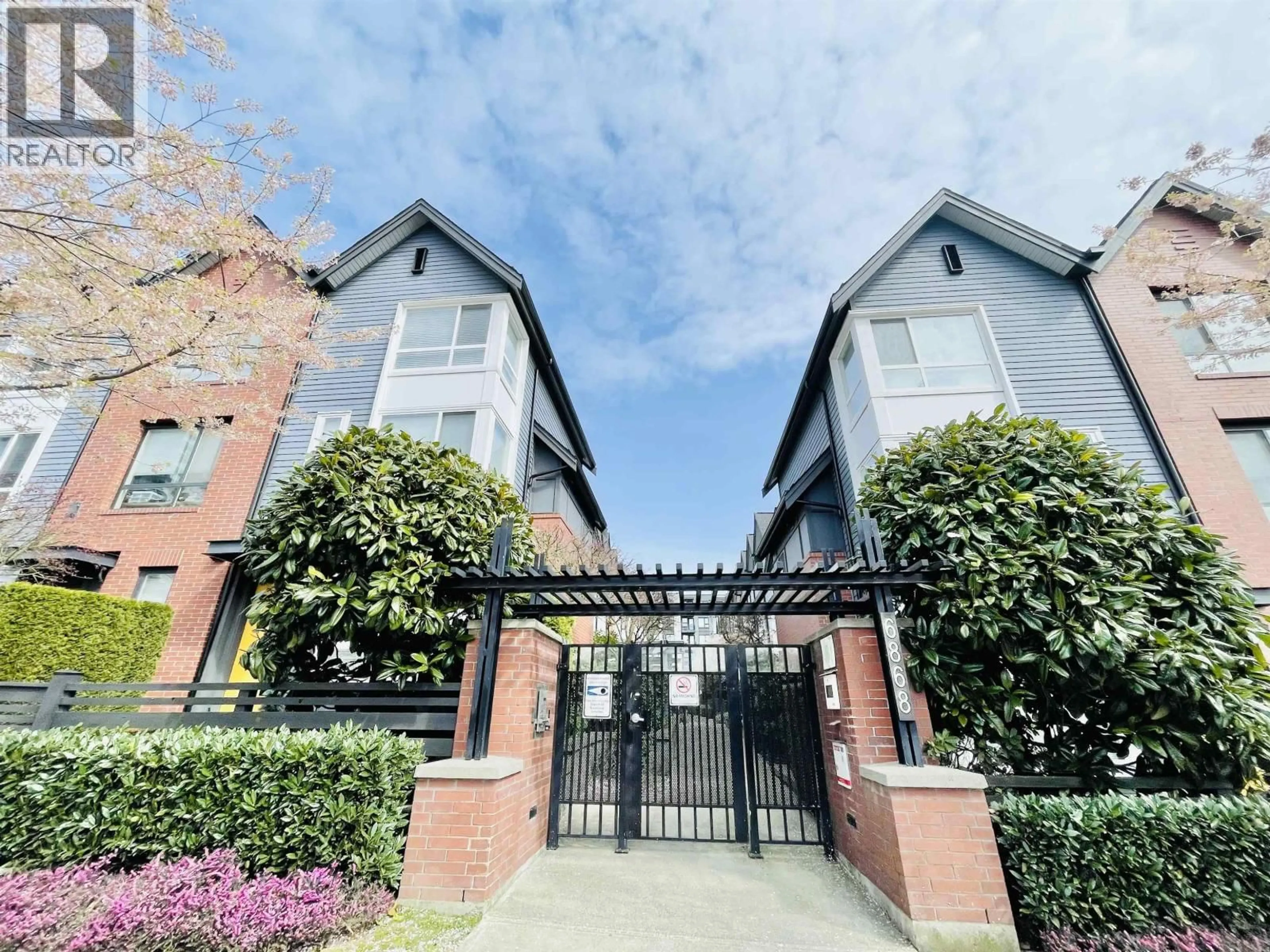 Unknown for 35 - 6868 BURLINGTON AVENUE, Burnaby British Columbia V5J0G1
