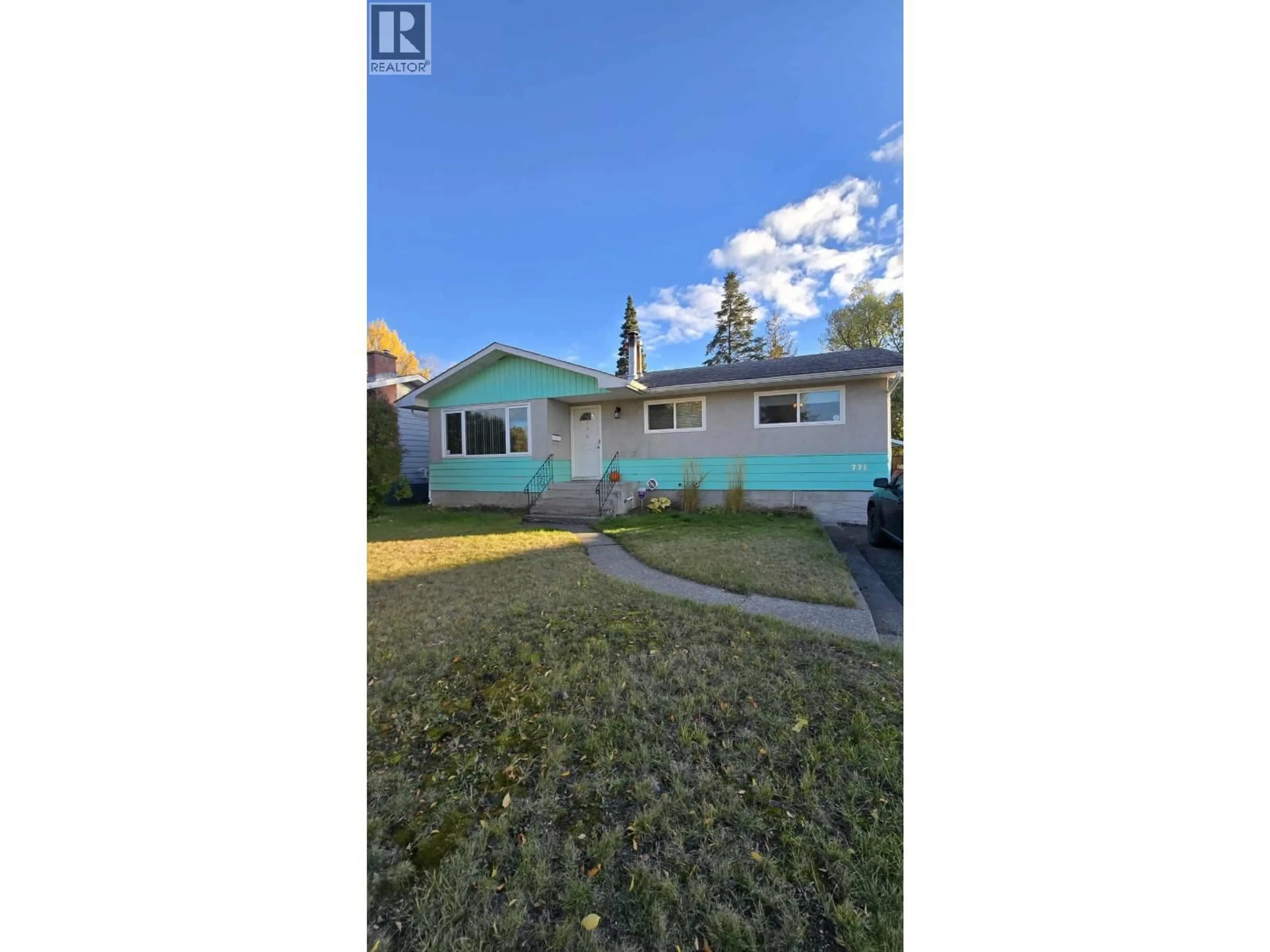 A pic from outside/outdoor area/front of a property/back of a property/a pic from drone, street for 771 YOUNGS AVENUE, Prince George British Columbia V2M3V5