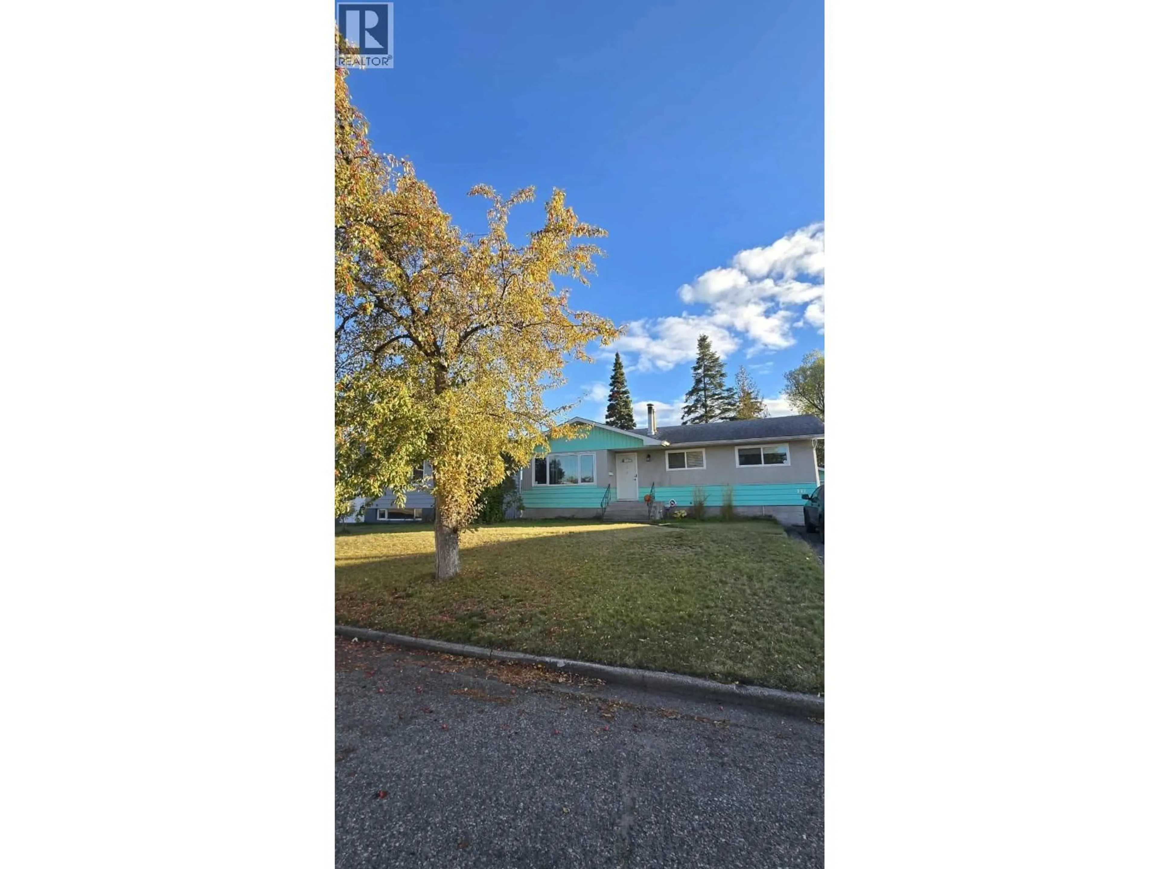 A pic from outside/outdoor area/front of a property/back of a property/a pic from drone, street for 771 YOUNGS AVENUE, Prince George British Columbia V2M3V5